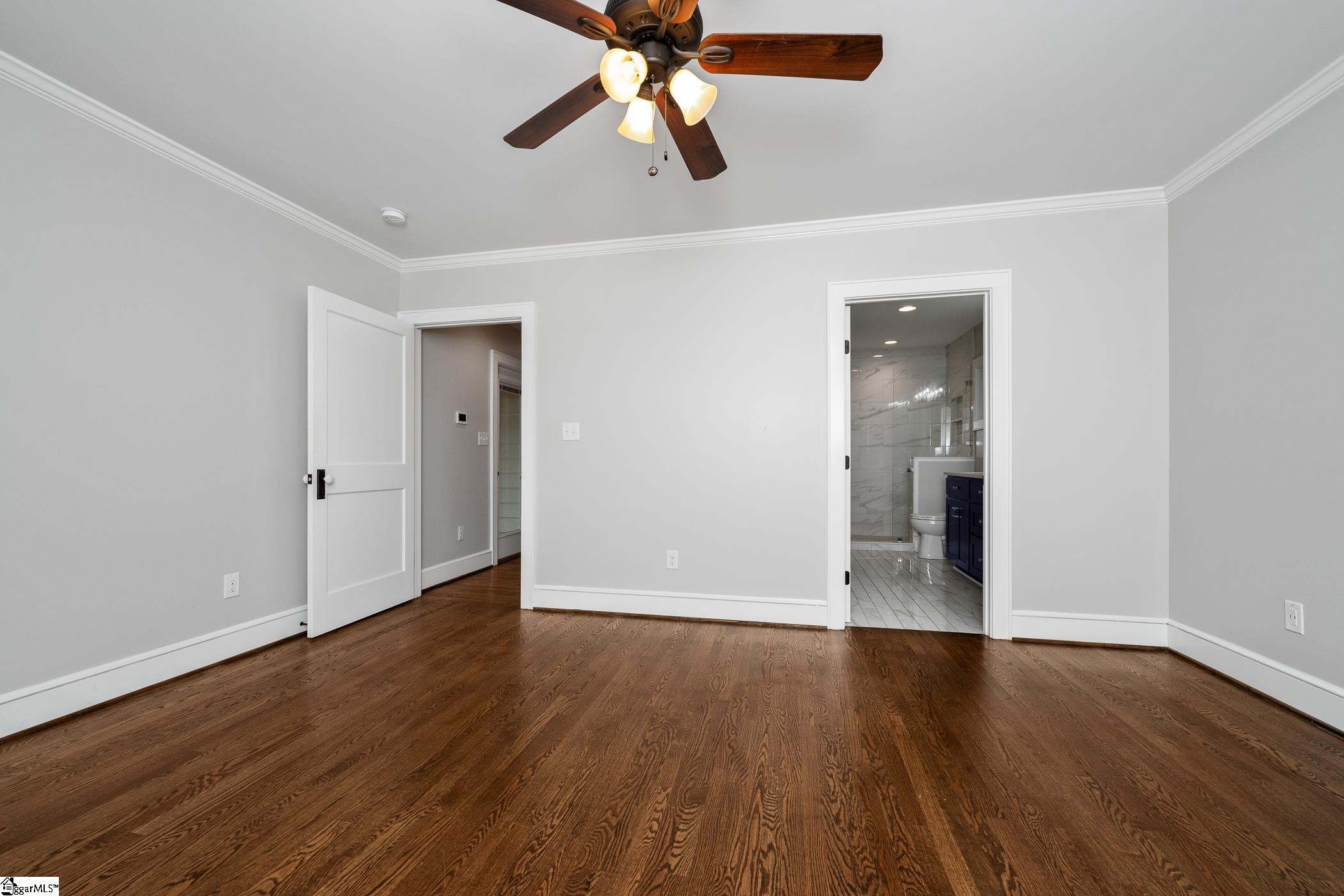10 Long Hill Street Greenville, SC 29605