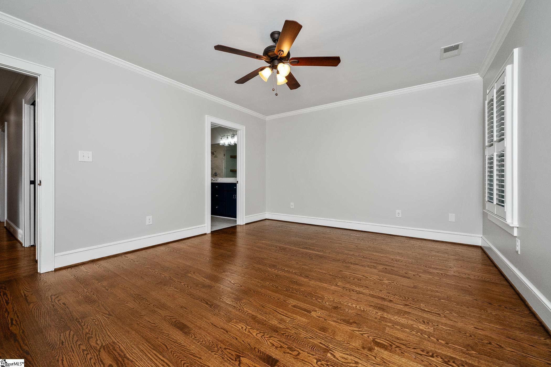 10 Long Hill Street Greenville, SC 29605