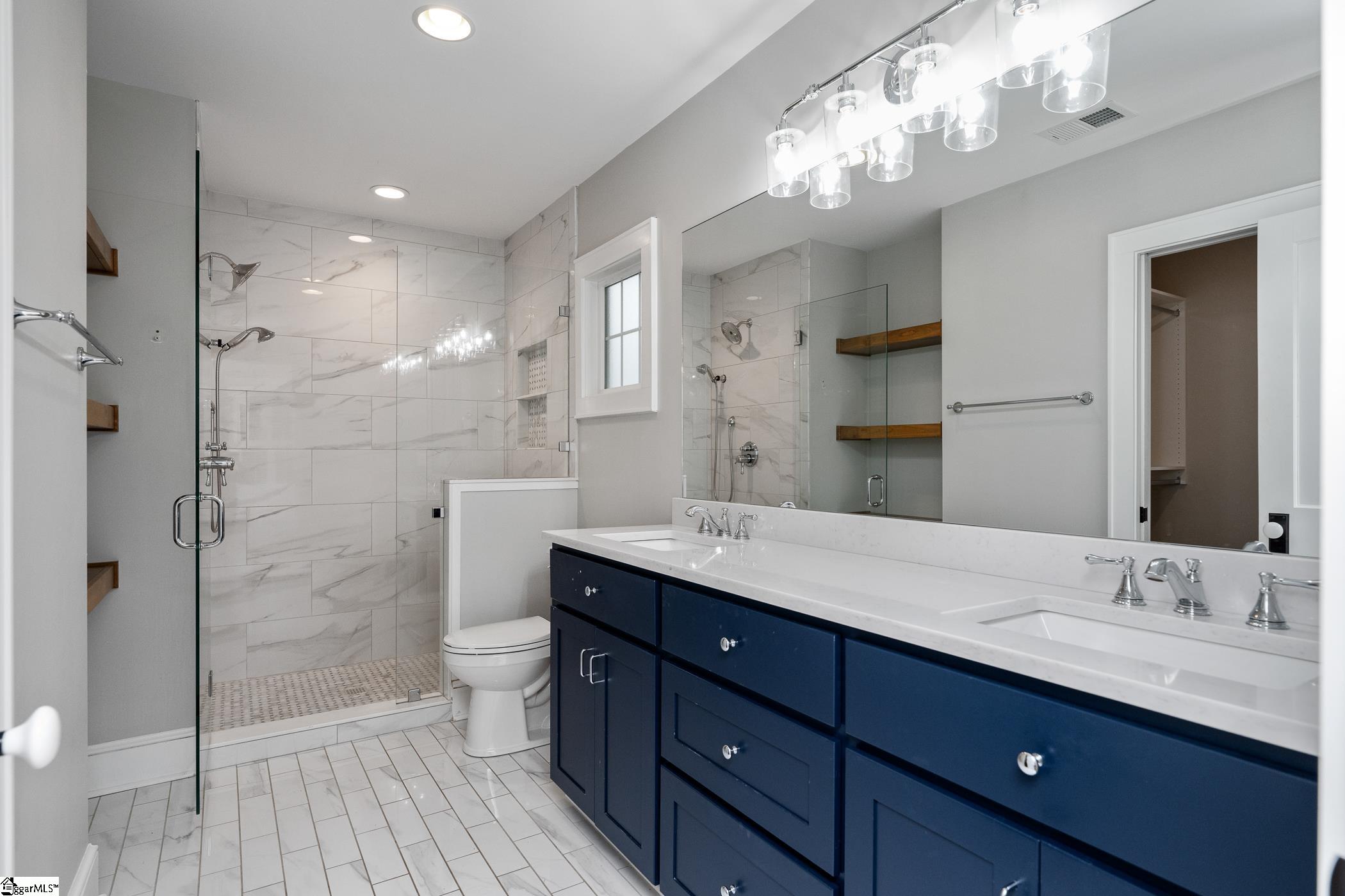 10 Long Hill Street Greenville, SC 29605