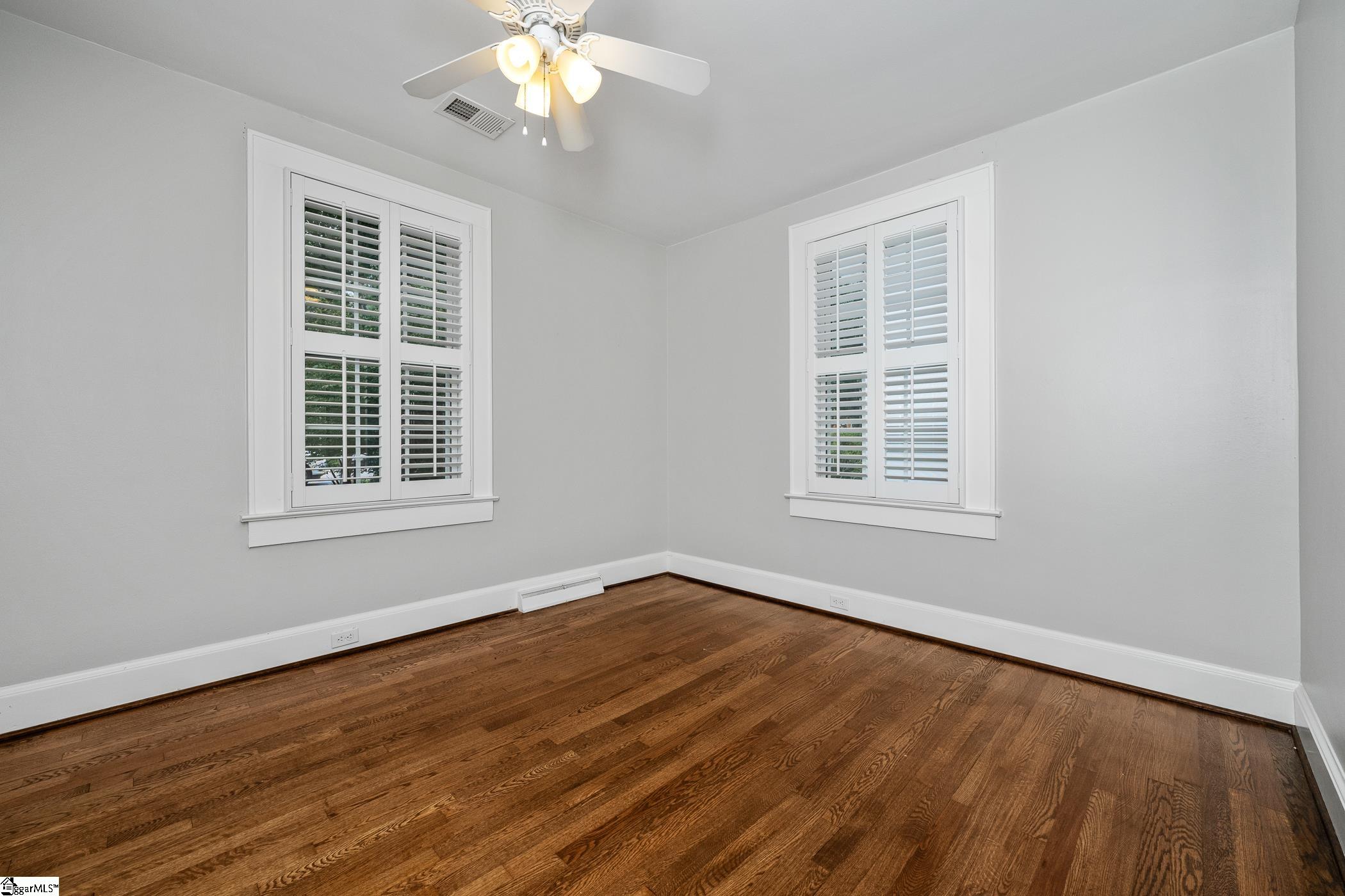 10 Long Hill Street Greenville, SC 29605