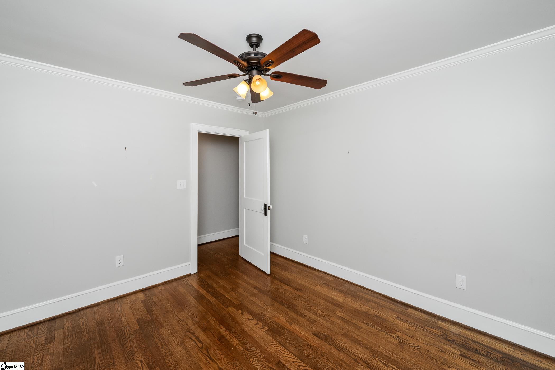 10 Long Hill Street Greenville, SC 29605