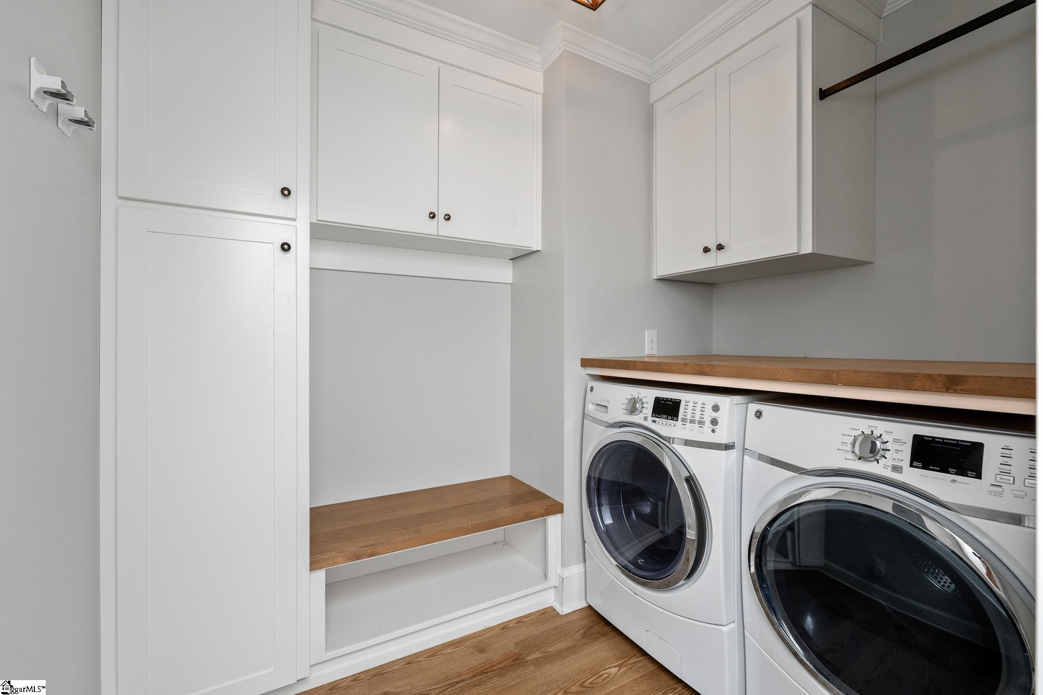 10 Long Hill Street Greenville, SC 29605