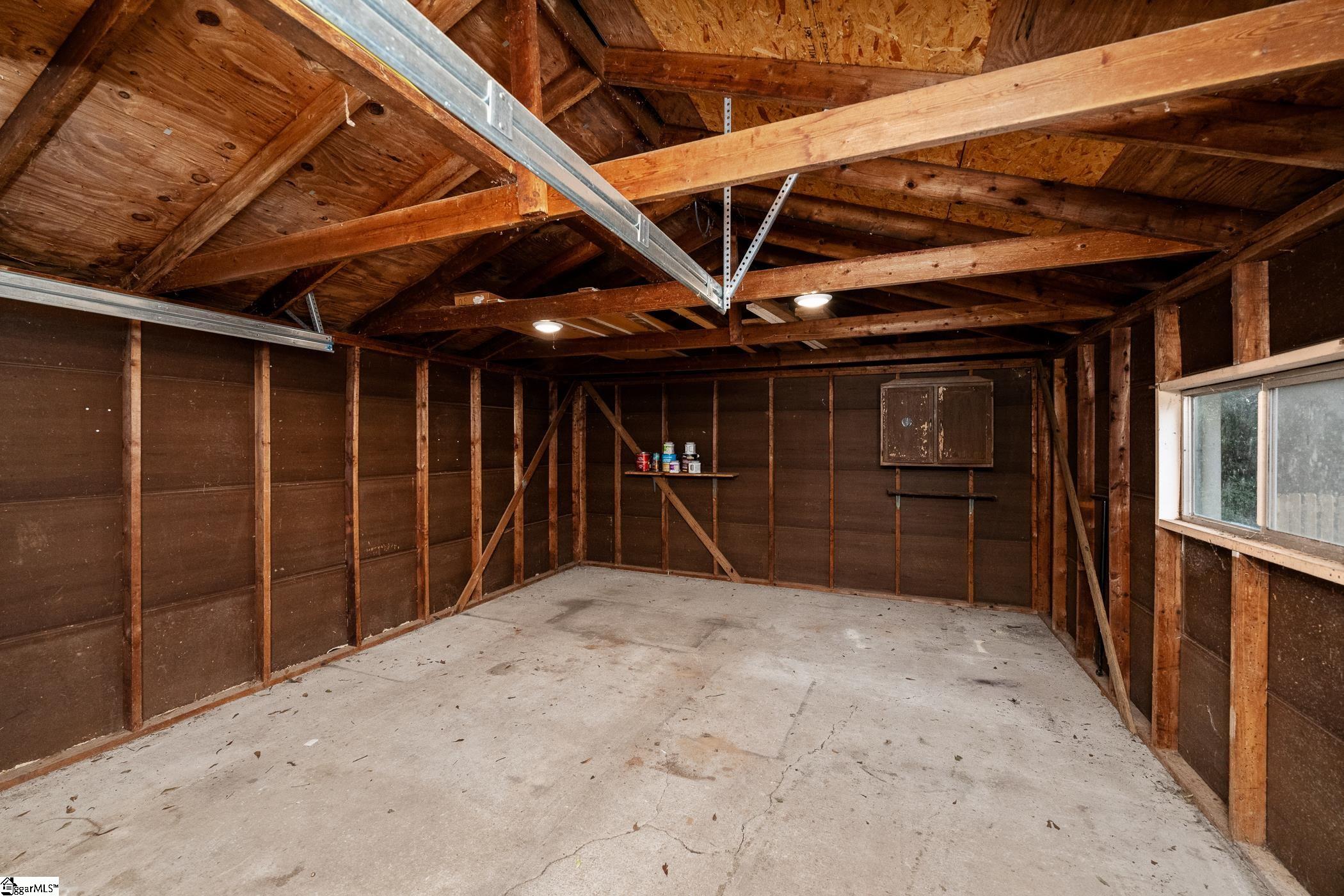 10 Long Hill Street Greenville, SC 29605