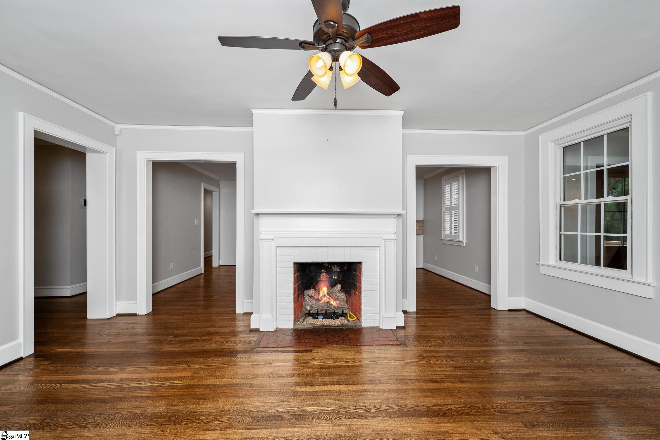 10 Long Hill Street Greenville, SC 29605