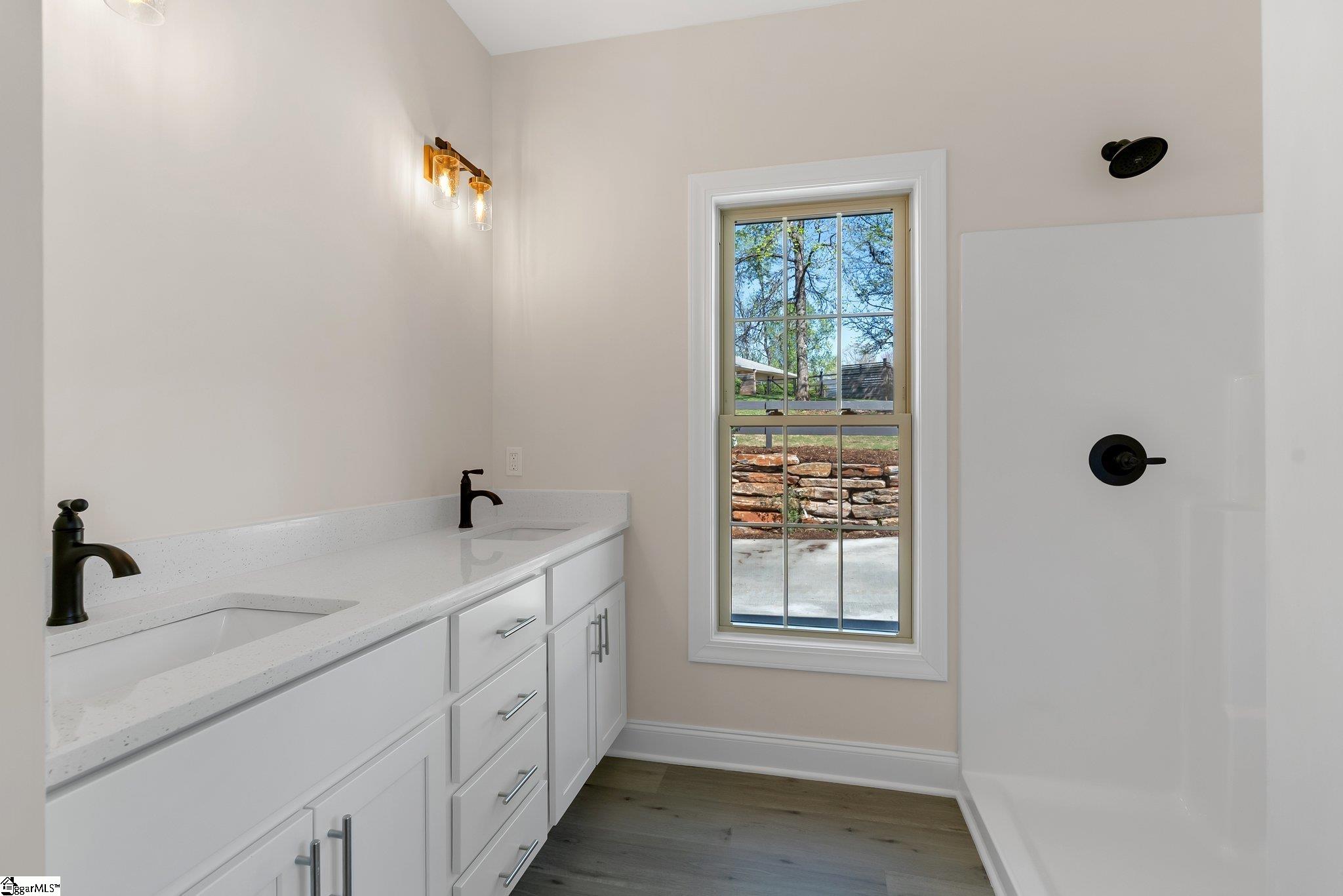 3062 Woodale Circle Seneca, SC 29693