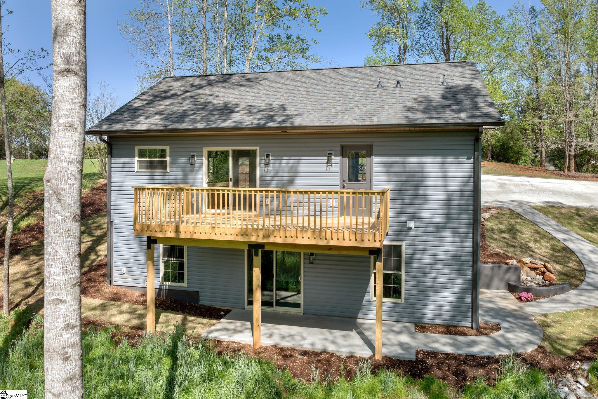 3062 Woodale Circle Seneca, SC 29693