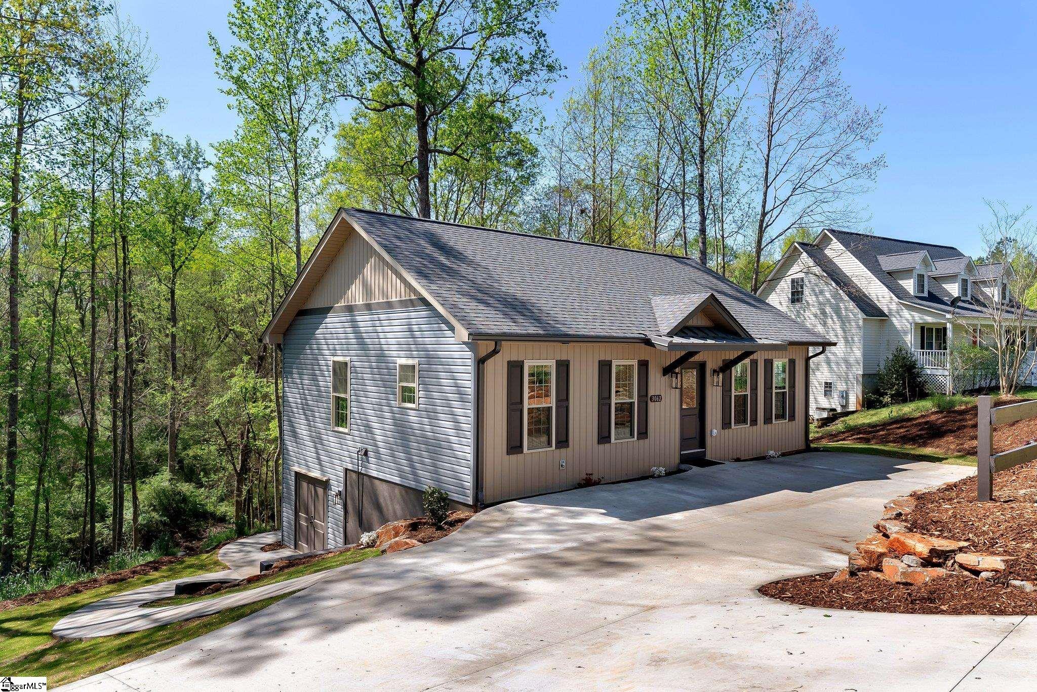3062 Woodale Circle Seneca, SC 29693