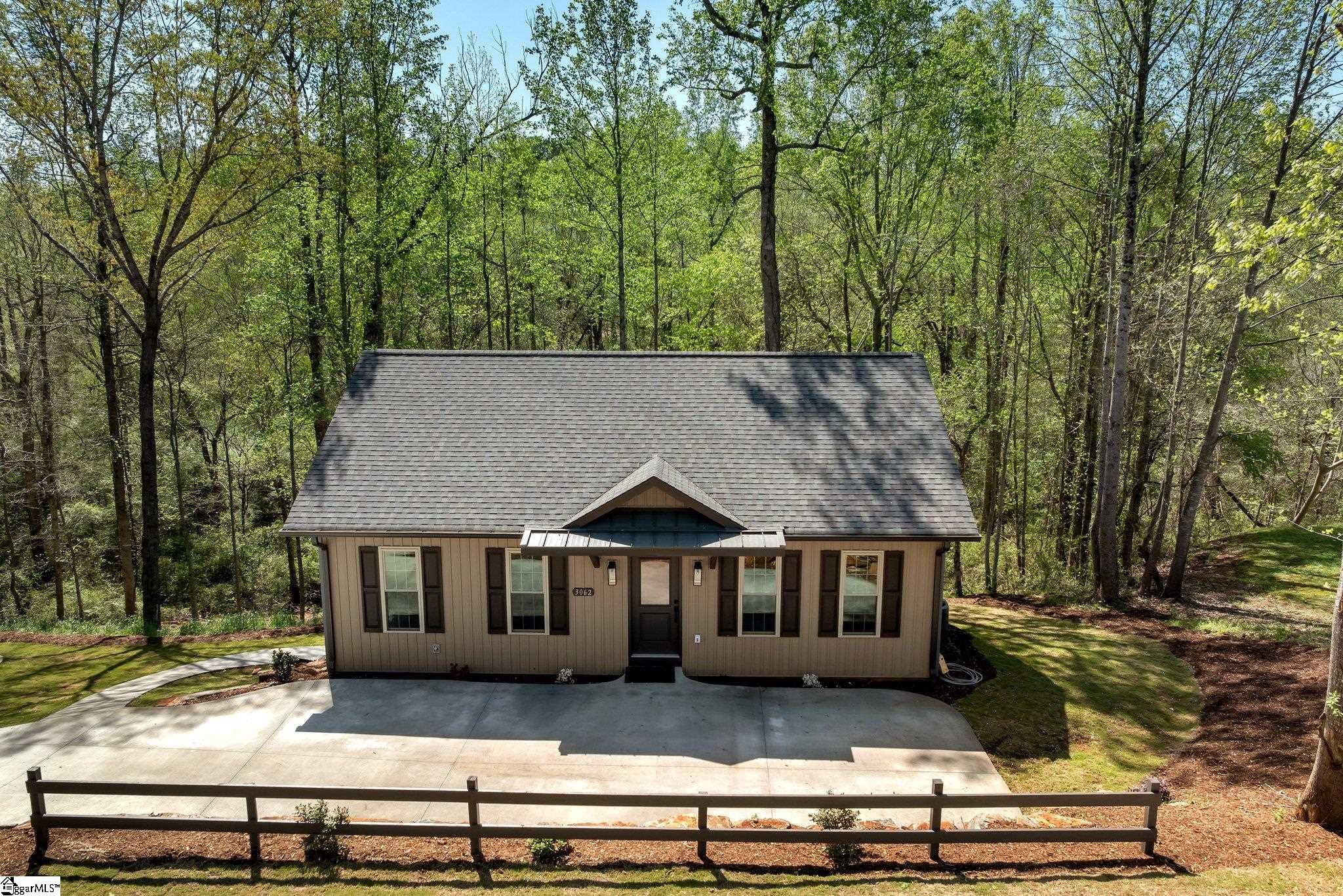 3062 Woodale Circle Seneca, SC 29693