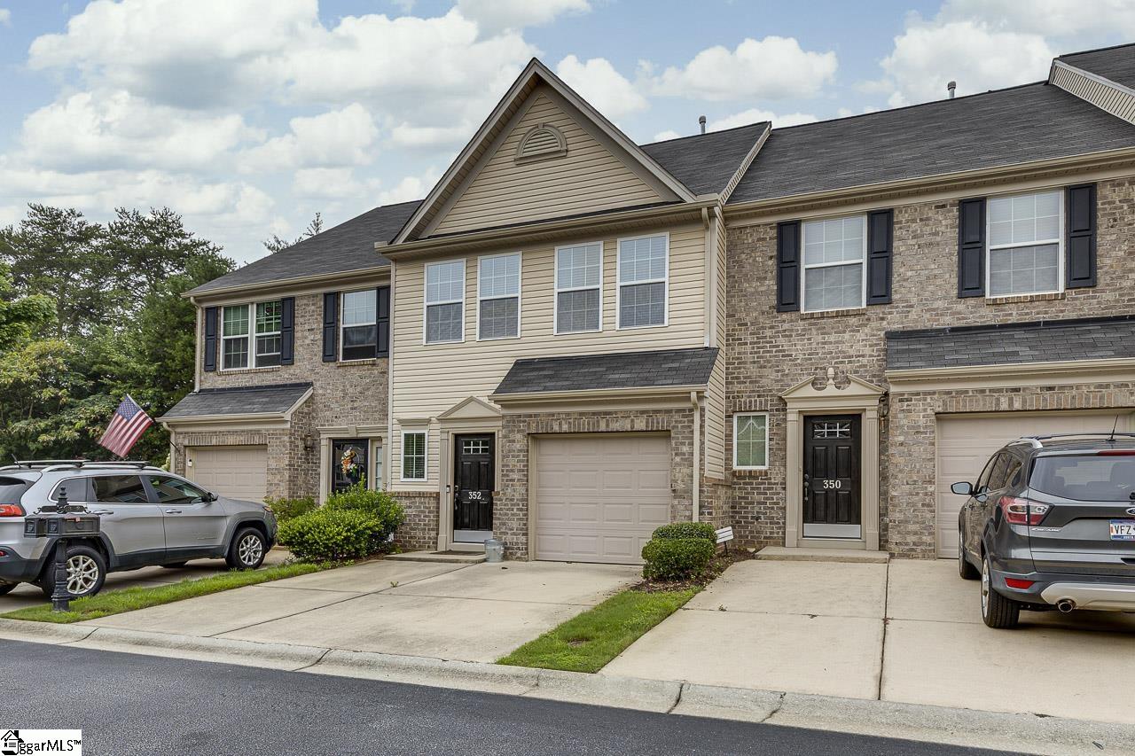 352 Juniper Bend Circle Greenville, SC 29615