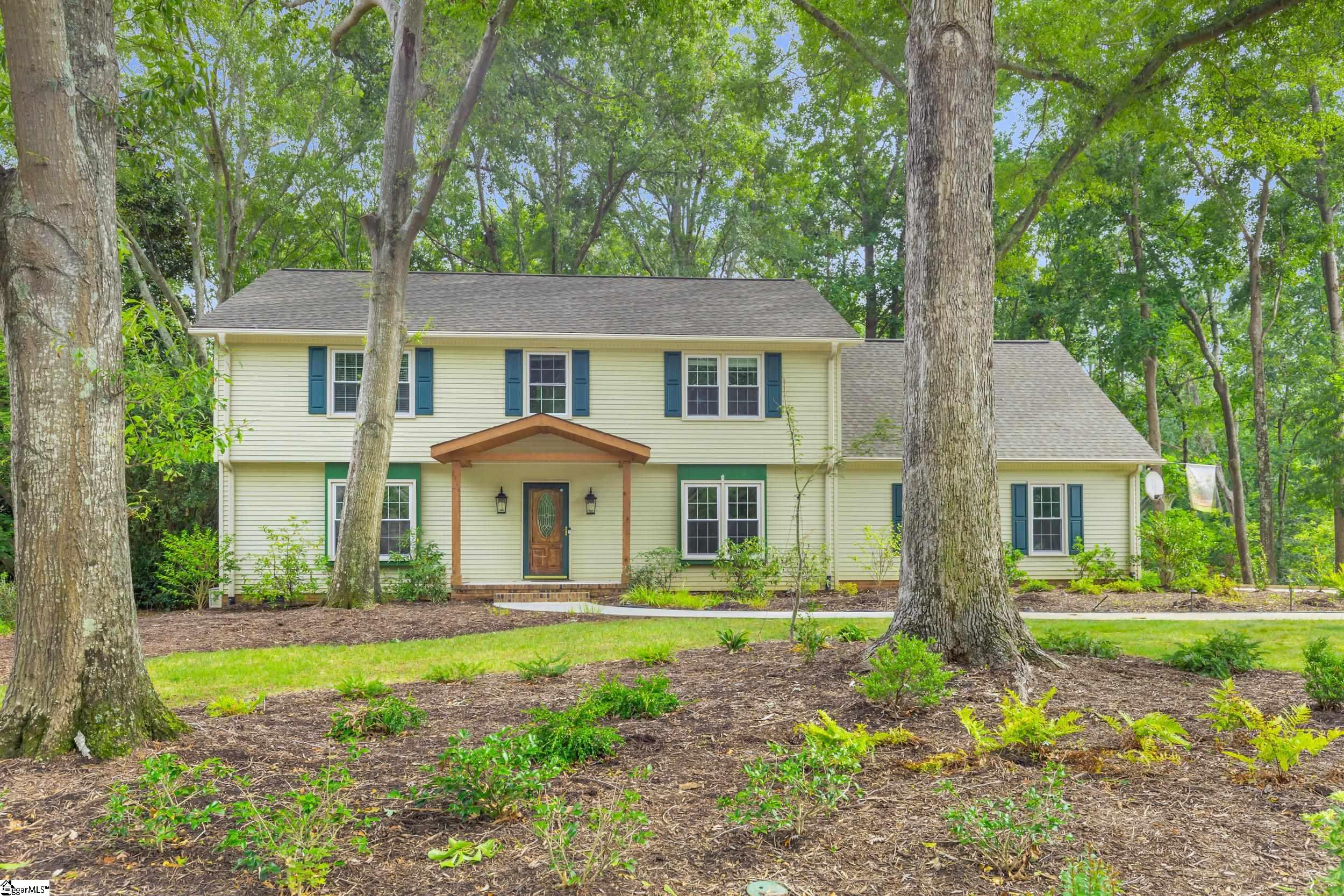 109 Red Oak Court Simpsonville, SC 29681
