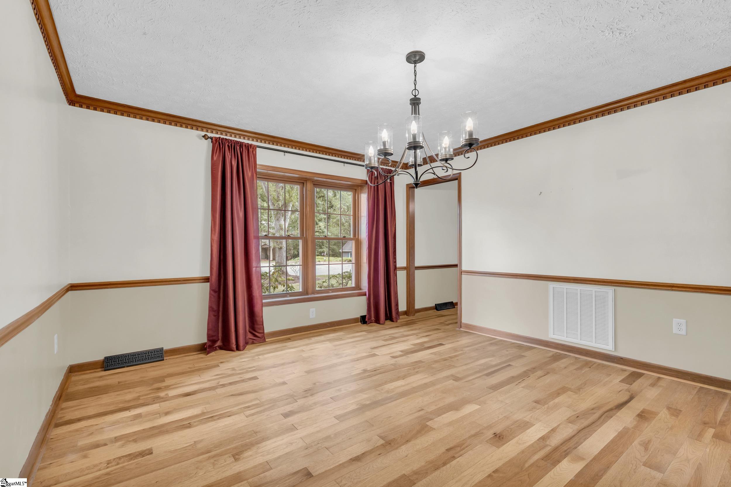 109 Red Oak Court Simpsonville, SC 29681