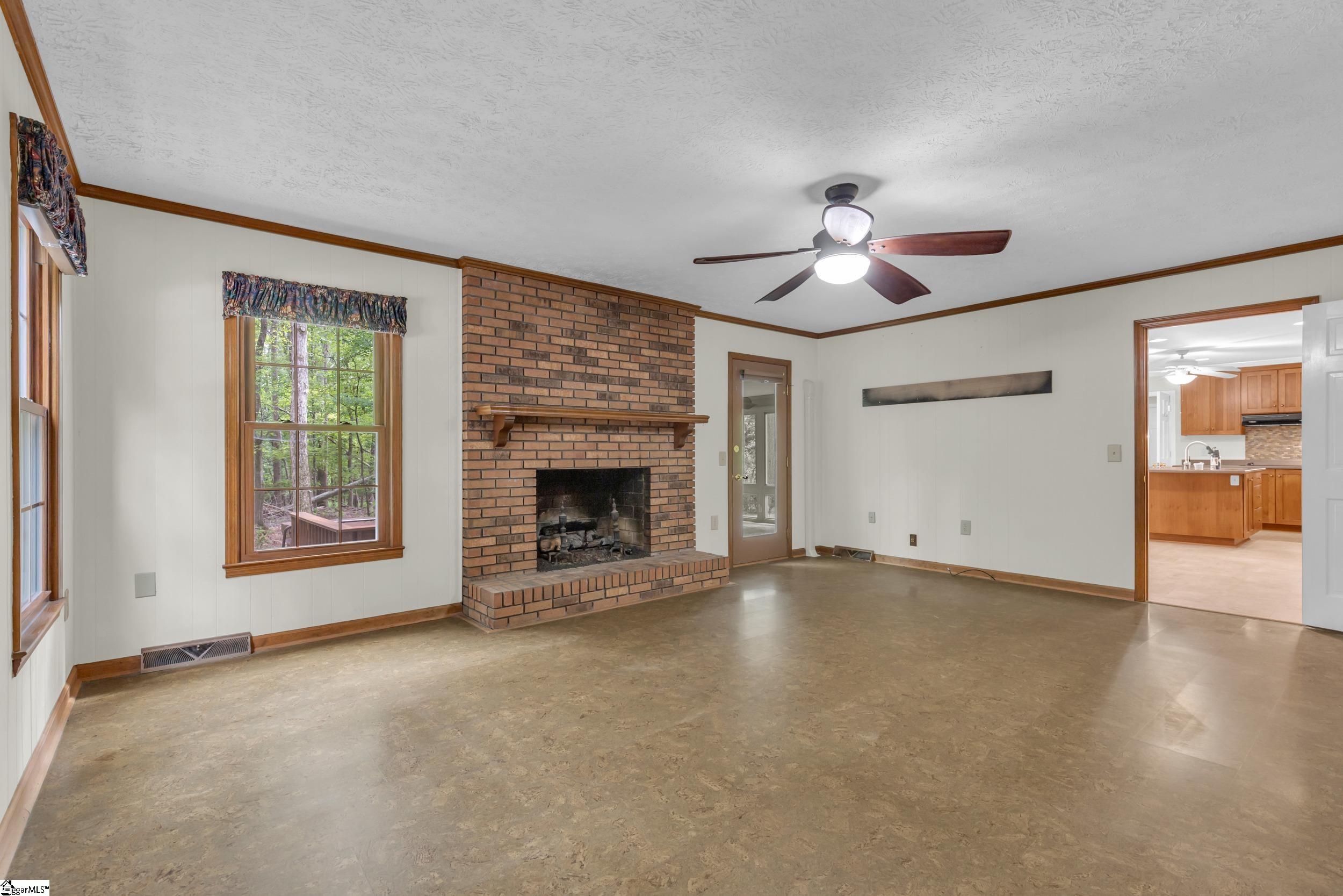109 Red Oak Court Simpsonville, SC 29681