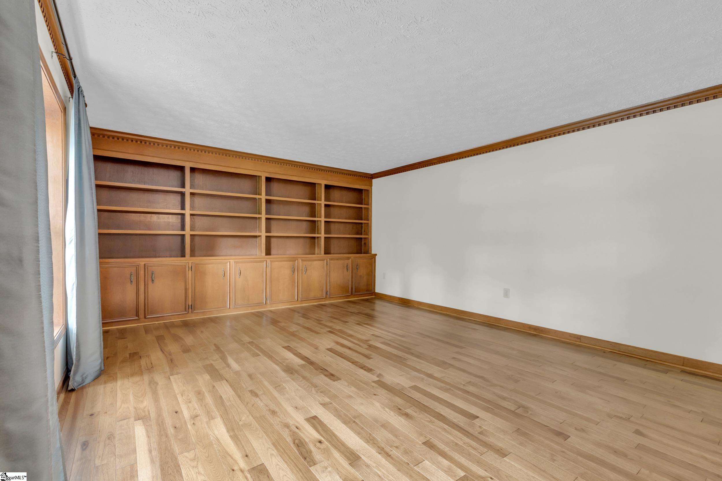 109 Red Oak Court Simpsonville, SC 29681