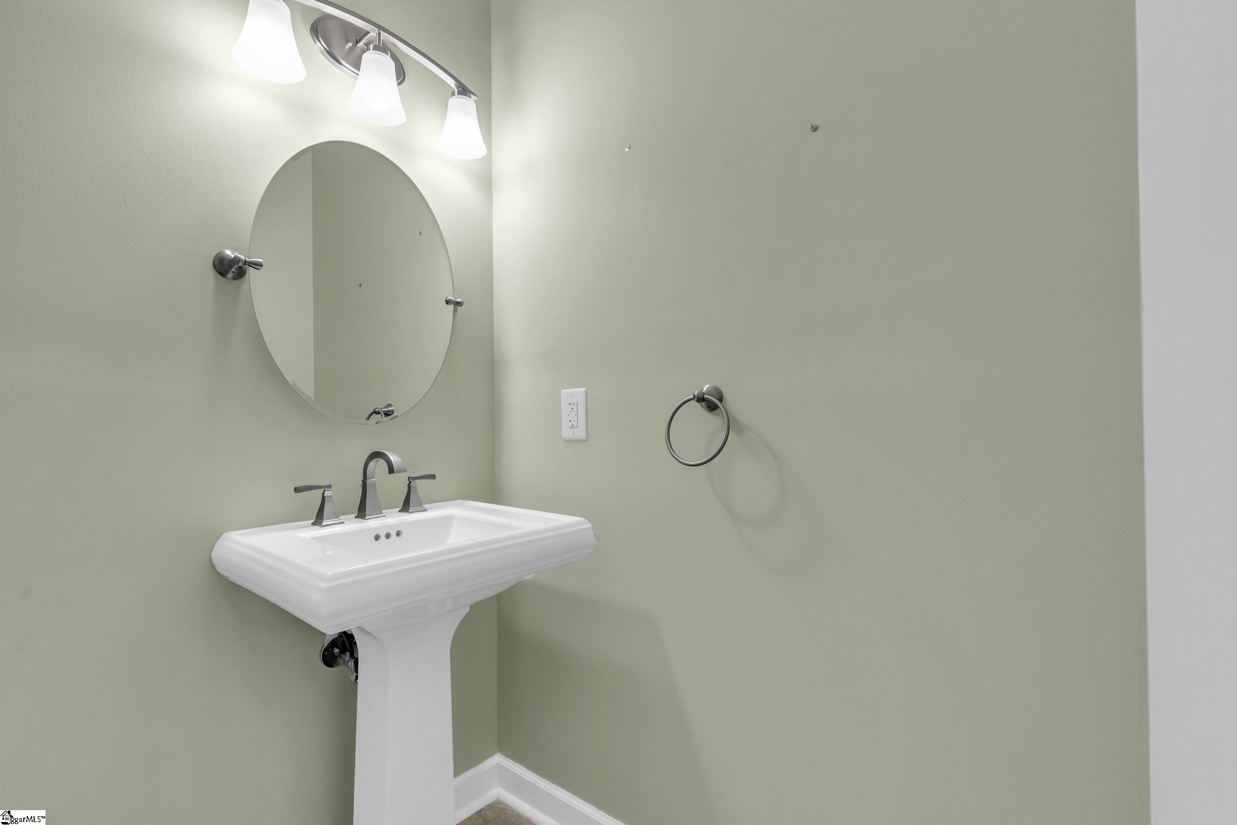 109 Red Oak Court Simpsonville, SC 29681