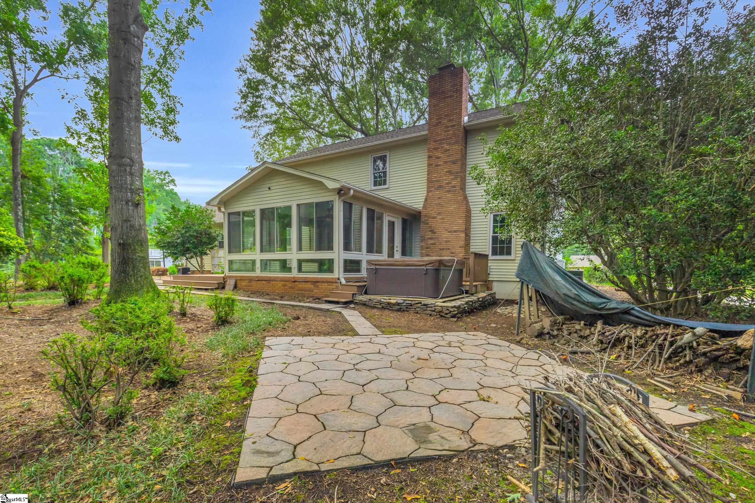 109 Red Oak Court Simpsonville, SC 29681