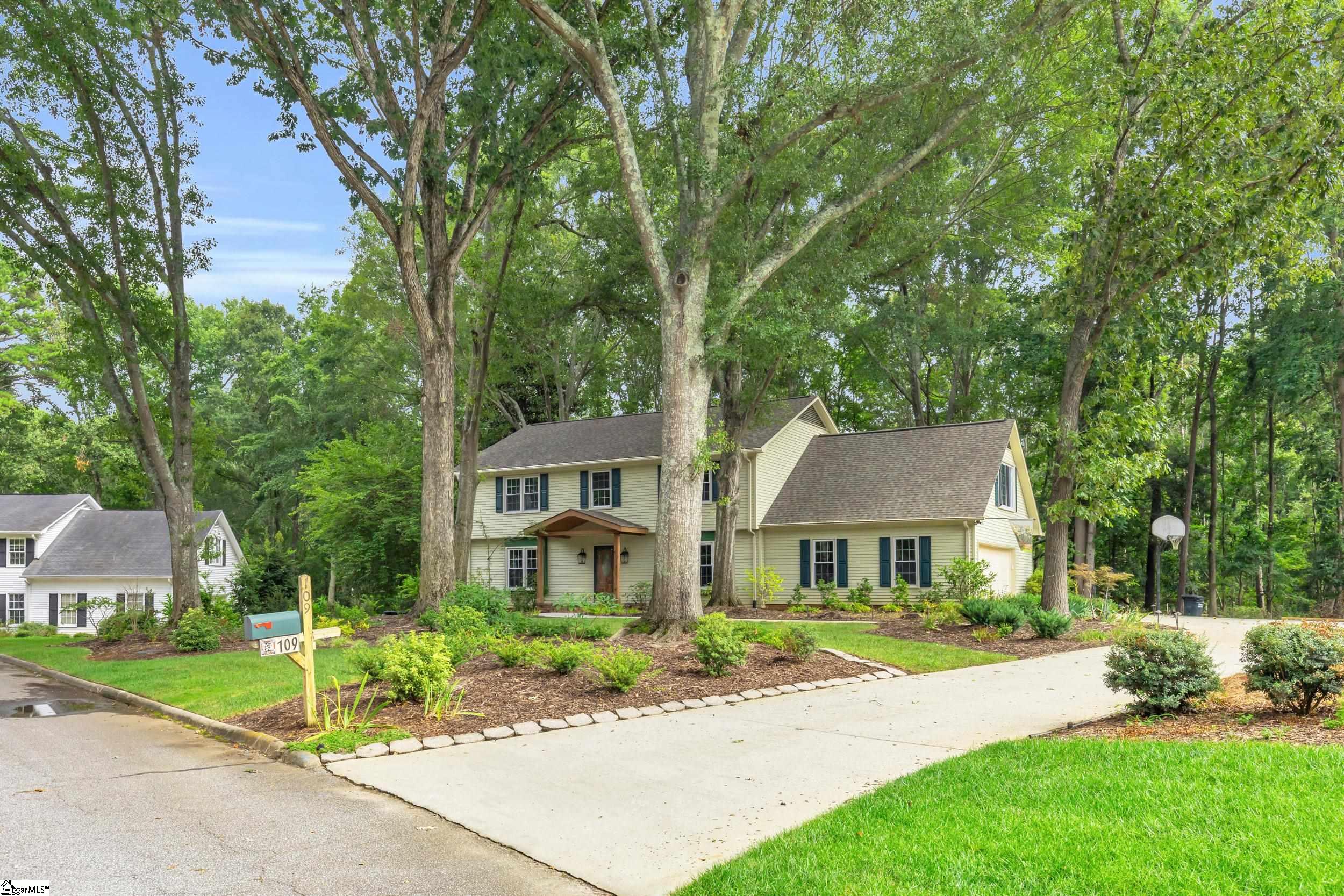 109 Red Oak Court Simpsonville, SC 29681