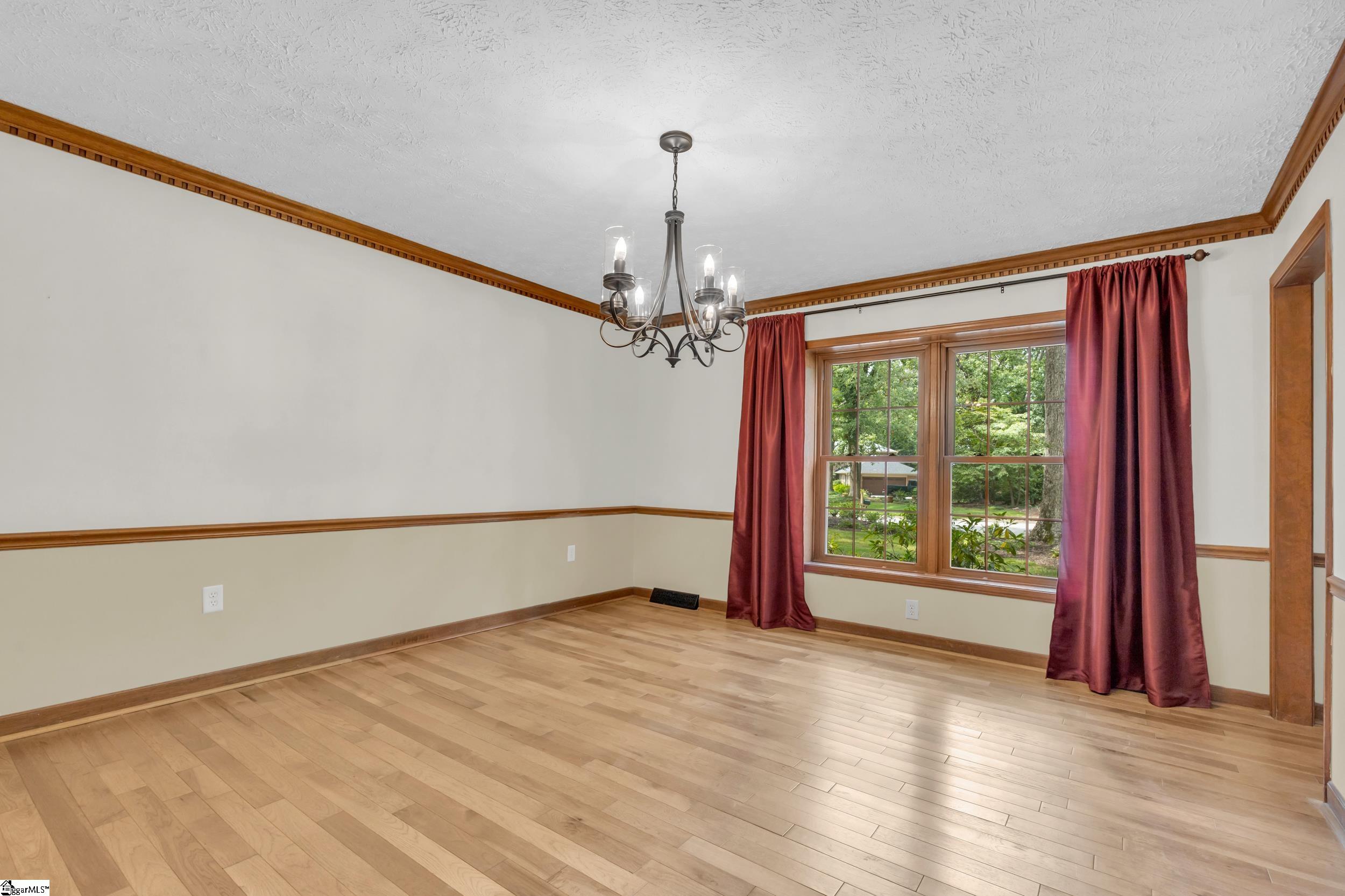 109 Red Oak Court Simpsonville, SC 29681