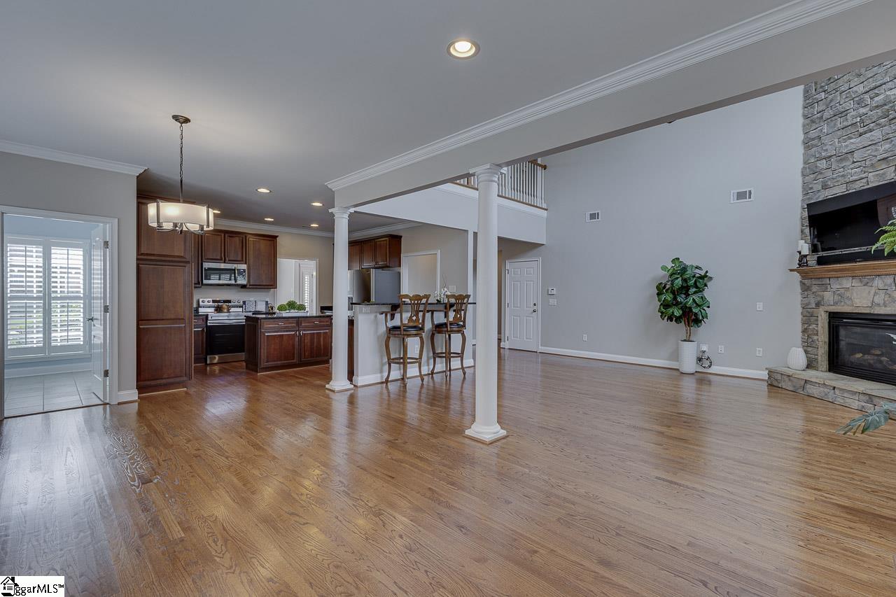 6 Pond Bluff Lane Greenville, SC 29607
