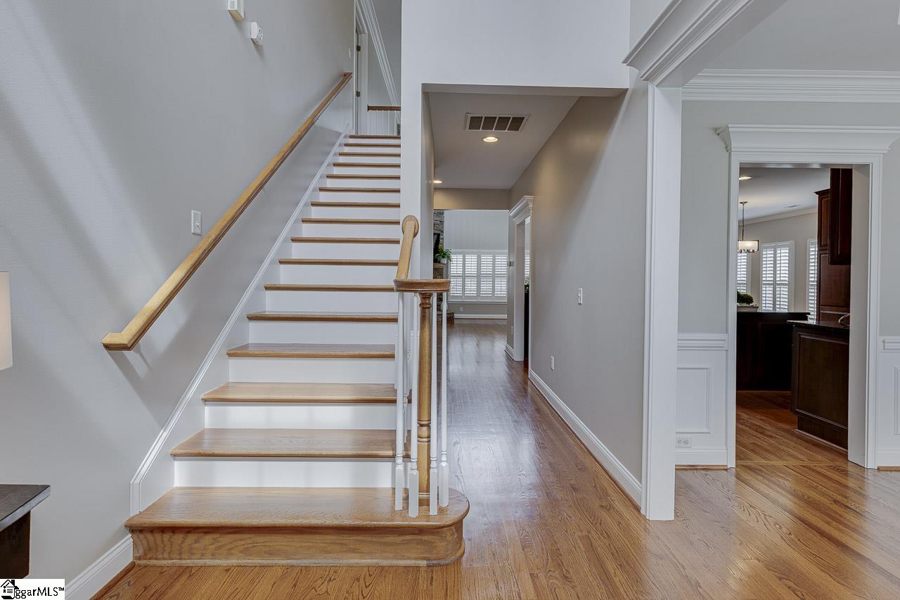 6 Pond Bluff Lane Greenville, SC 29607