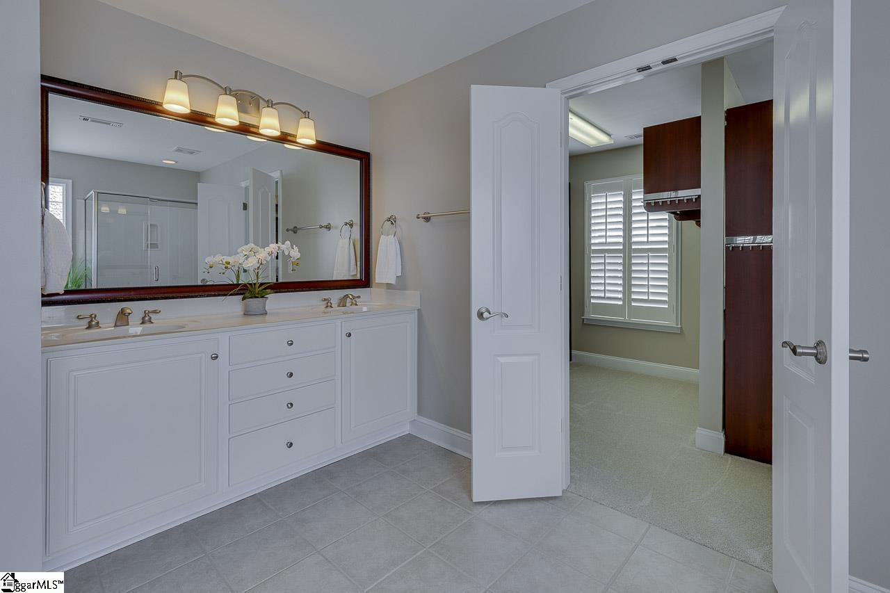 6 Pond Bluff Lane Greenville, SC 29607