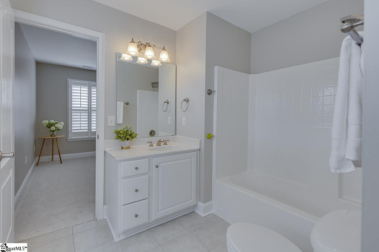 6 Pond Bluff Lane Greenville, SC 29607