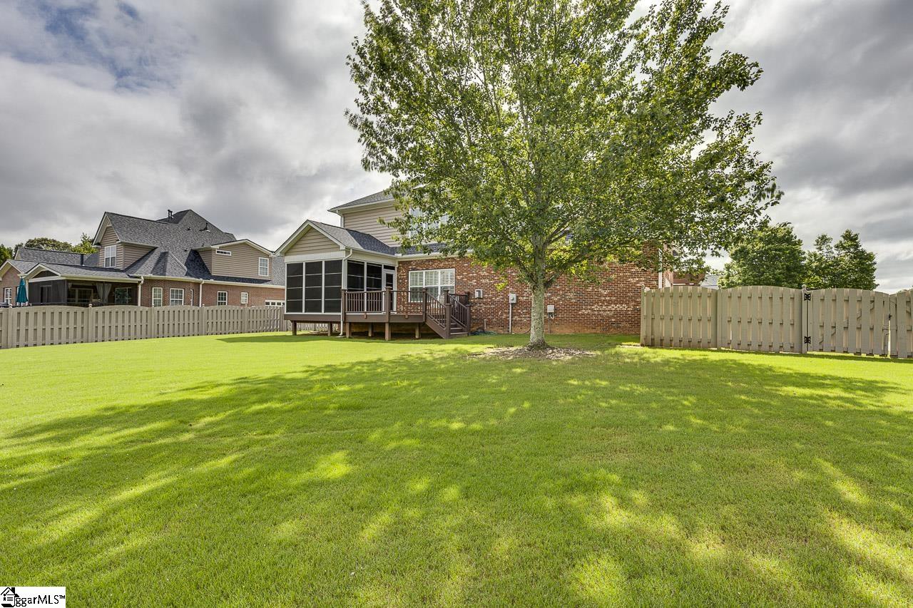 6 Pond Bluff Lane Greenville, SC 29607
