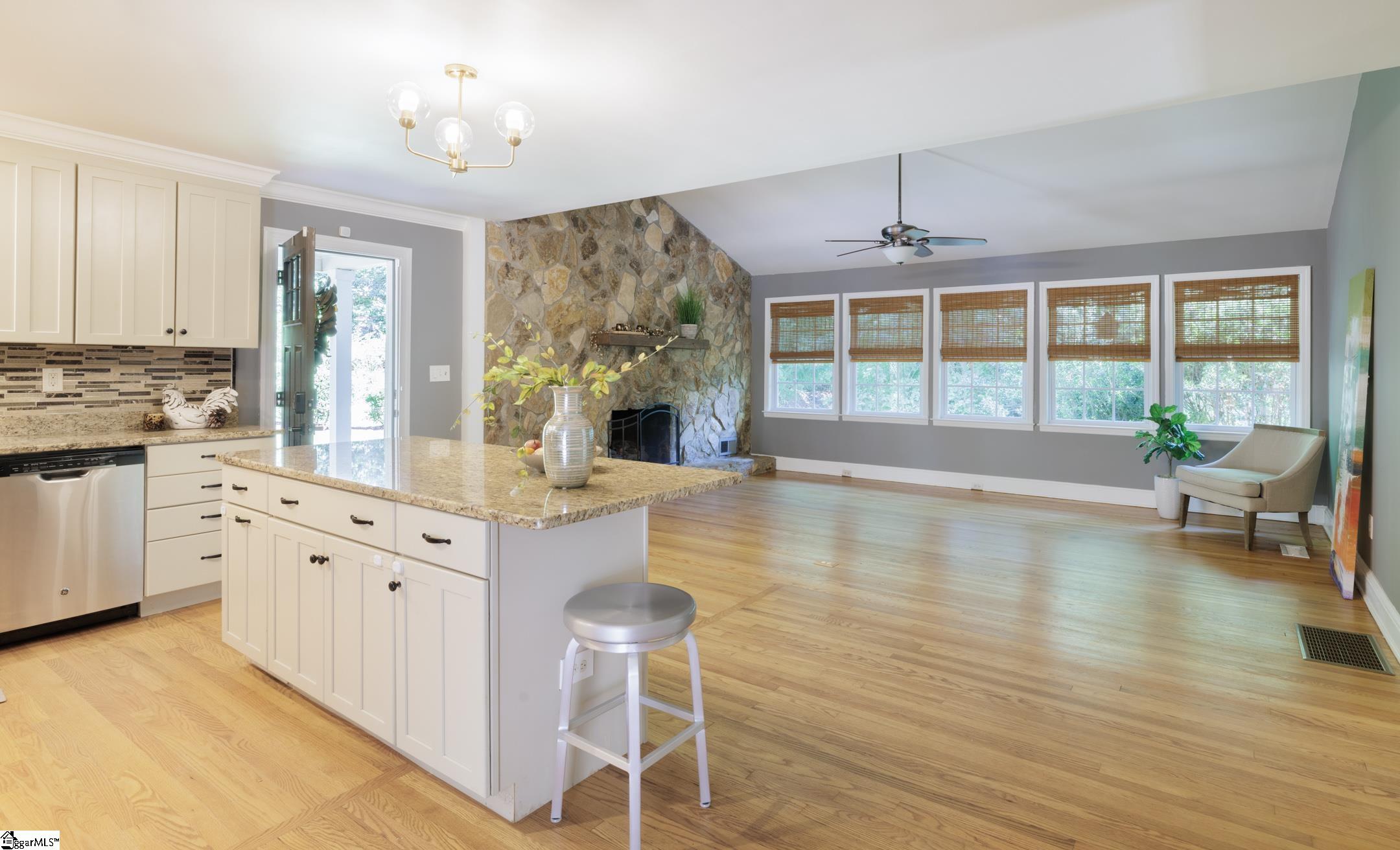 310 Viewmont Drive Greenville, SC 29609