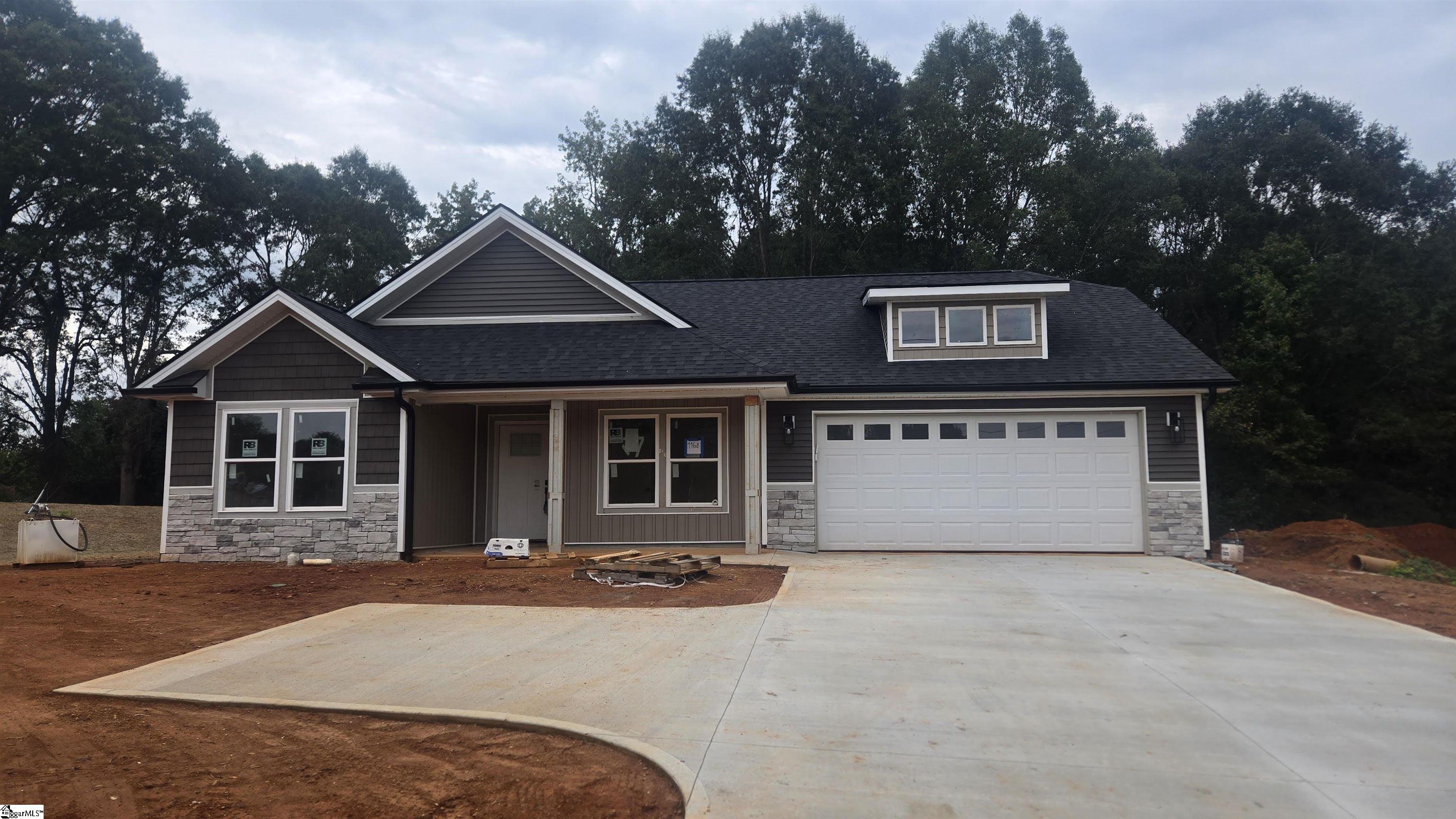 1168 W Rutledge Avenue Gaffney, SC 29341