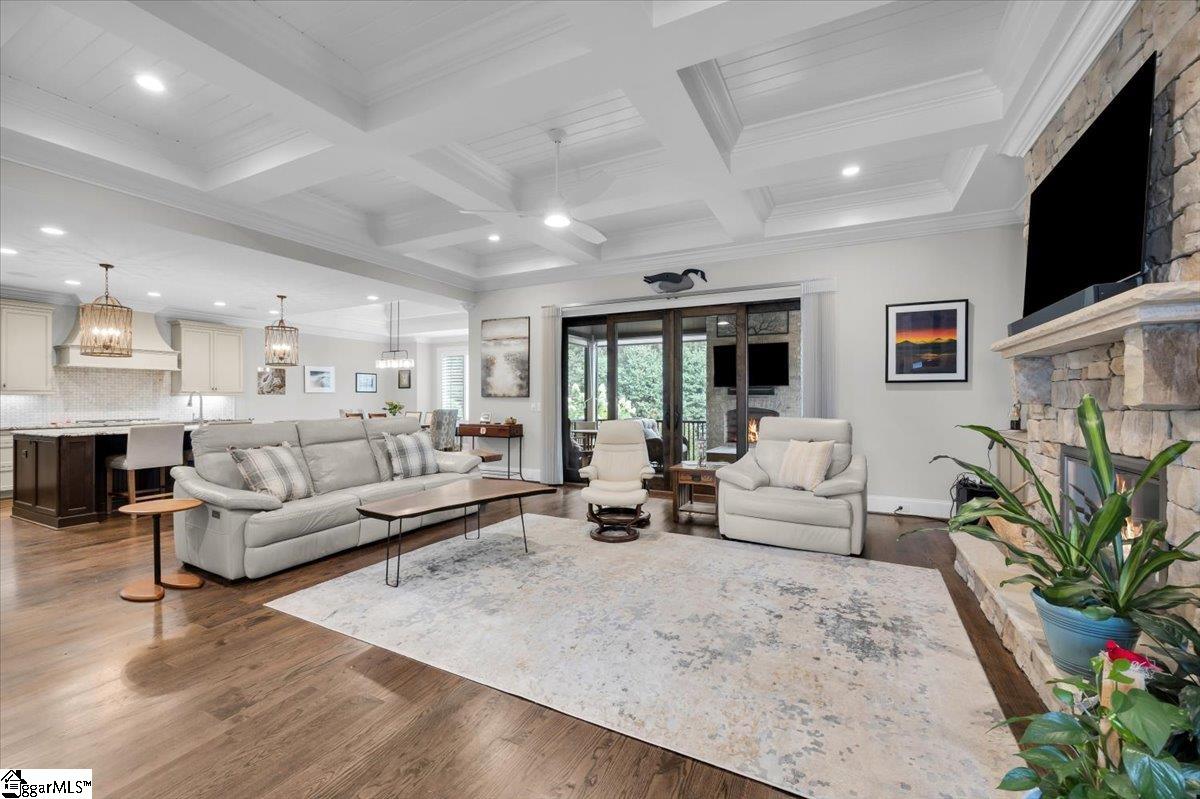 310 Tanoak Court Simpsonville, SC 29681
