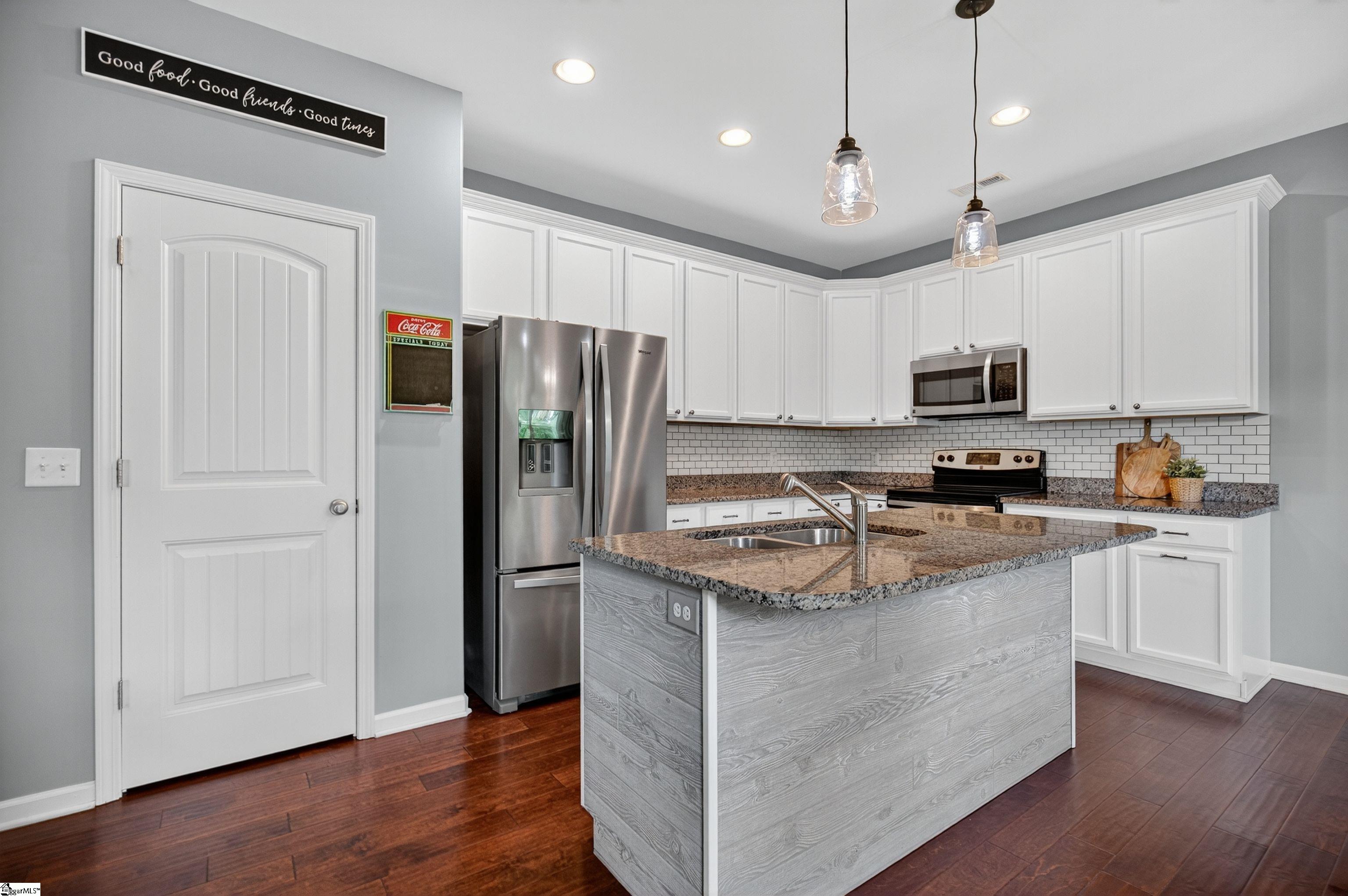 23 Hidden Springs Lane Taylors, SC 29687