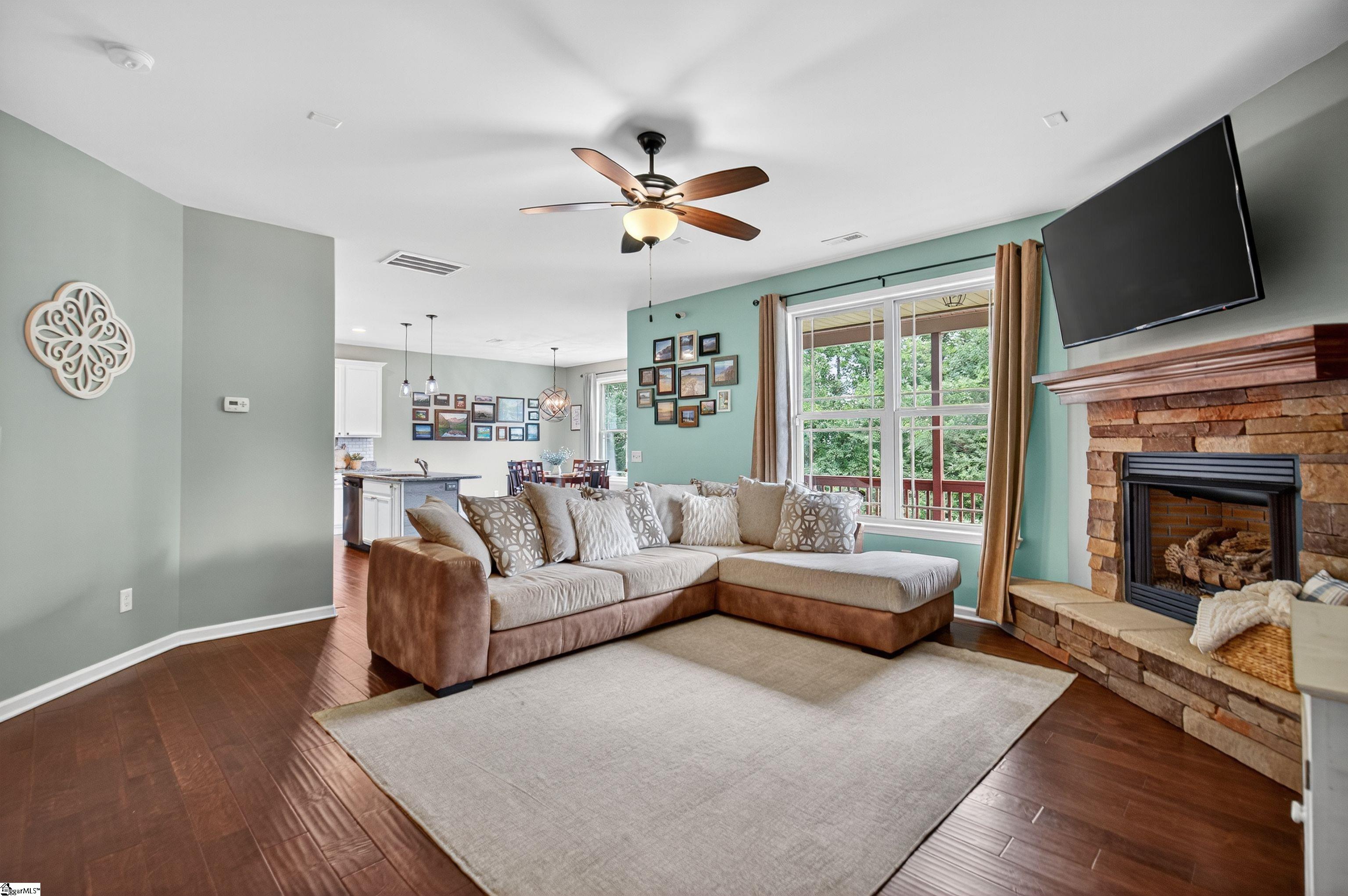 23 Hidden Springs Lane Taylors, SC 29687