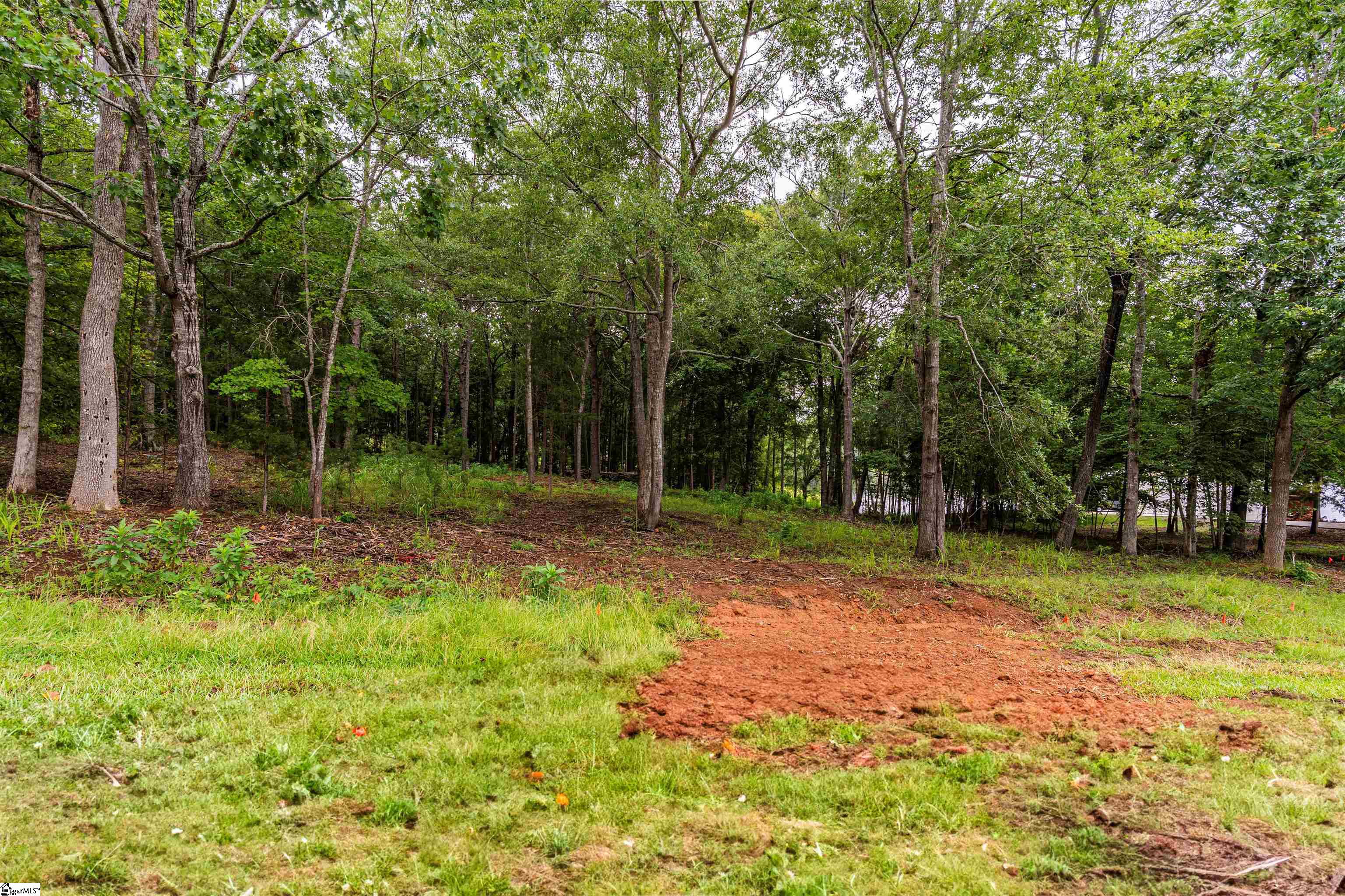 105 Bayview Court Laurens, SC 29360
