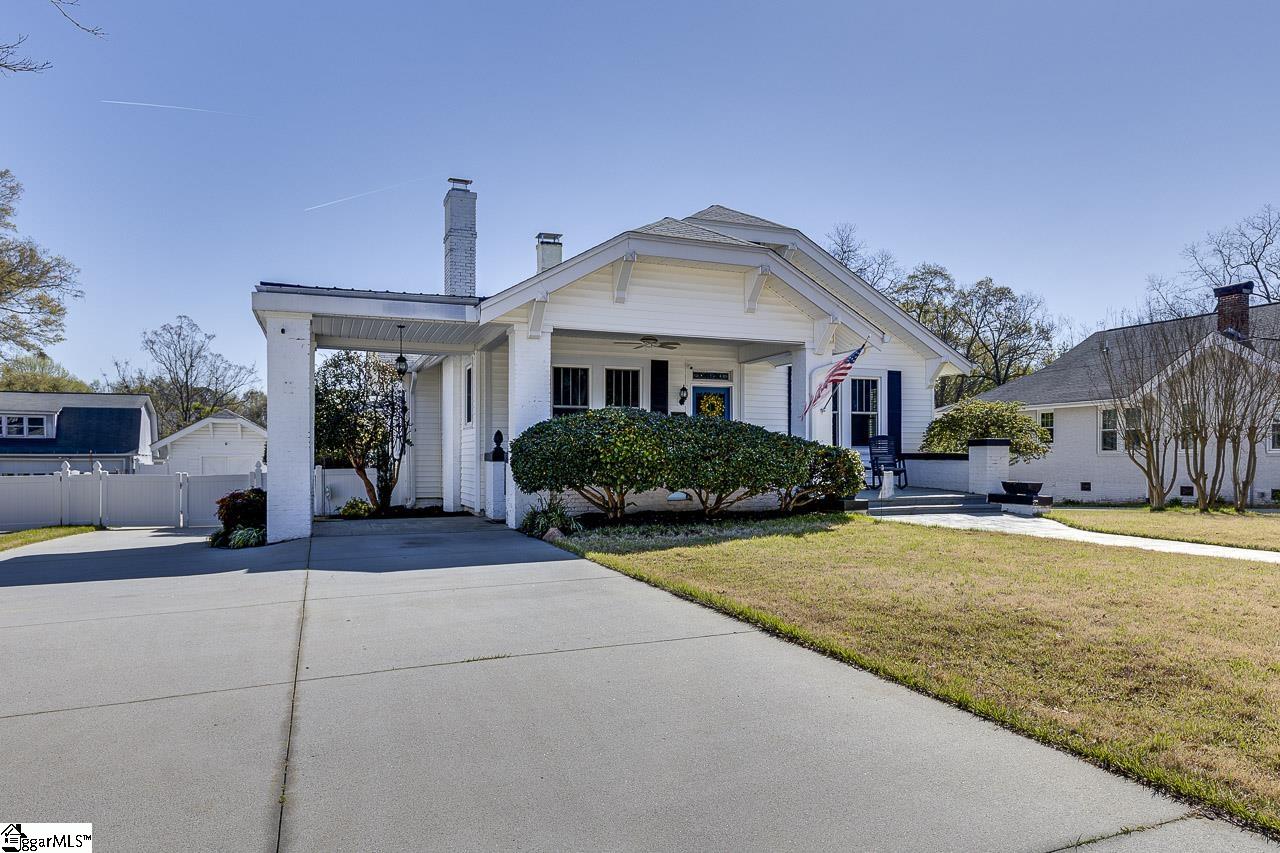 402 Brown Avenue Belton, SC 29627
