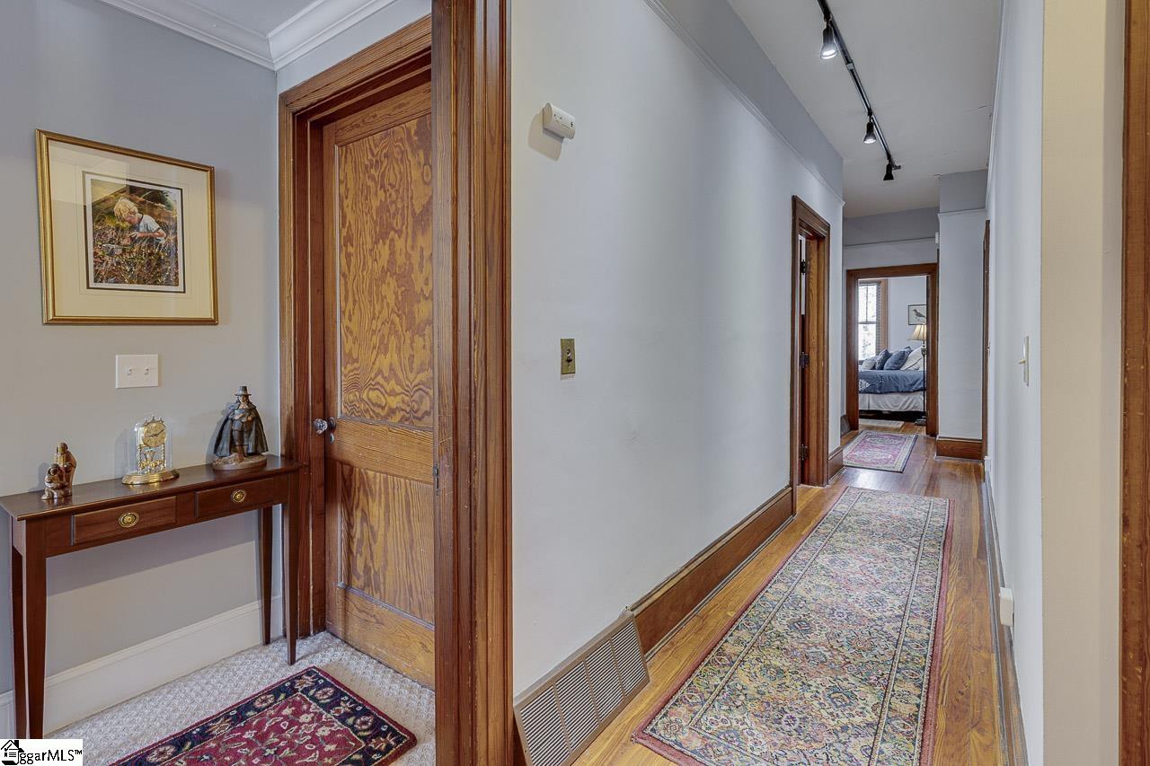 402 Brown Avenue Belton, SC 29627