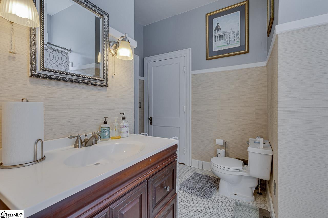 402 Brown Avenue Belton, SC 29627