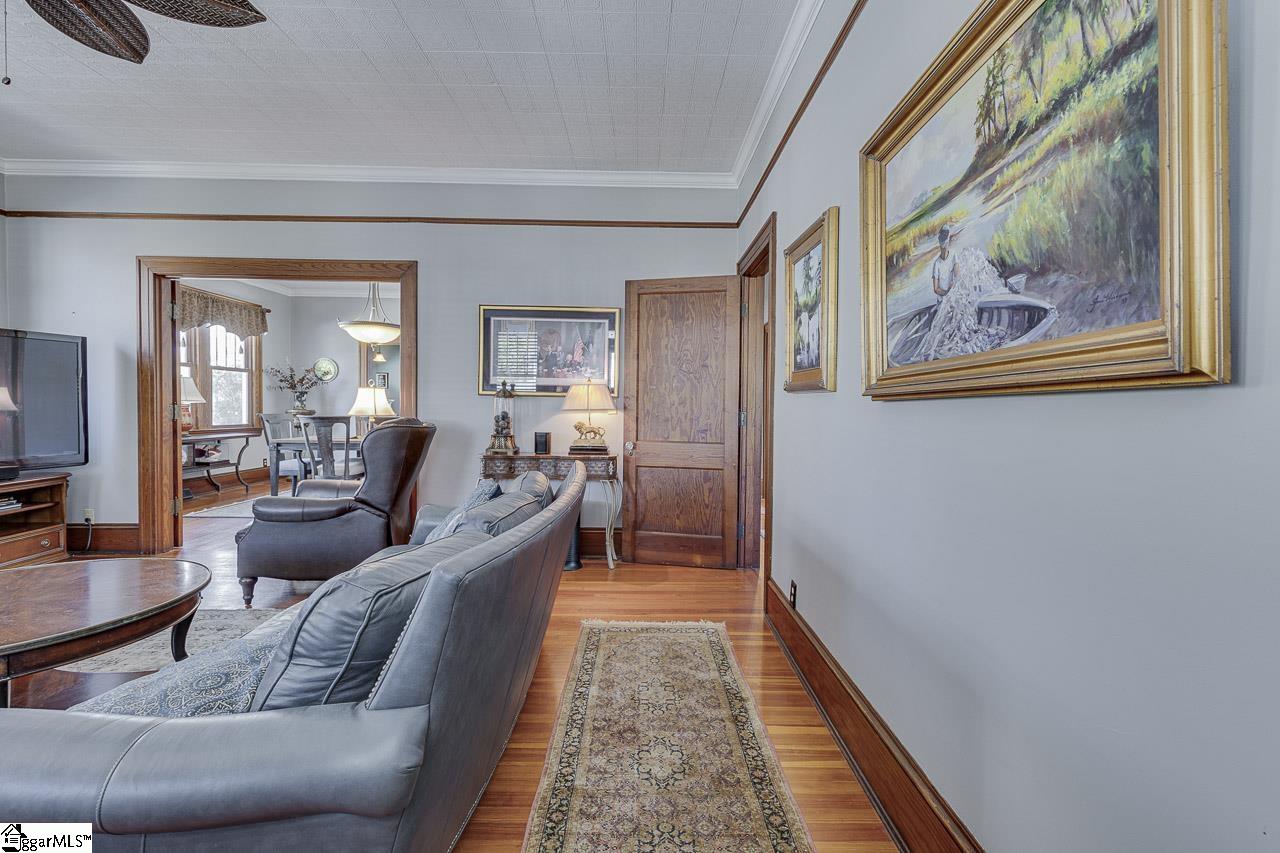 402 Brown Avenue Belton, SC 29627