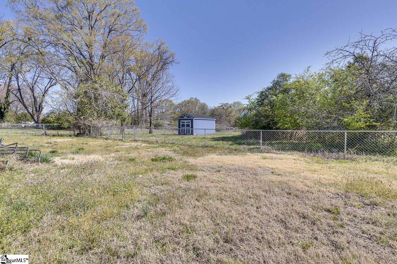 402 Brown Avenue Belton, SC 29627