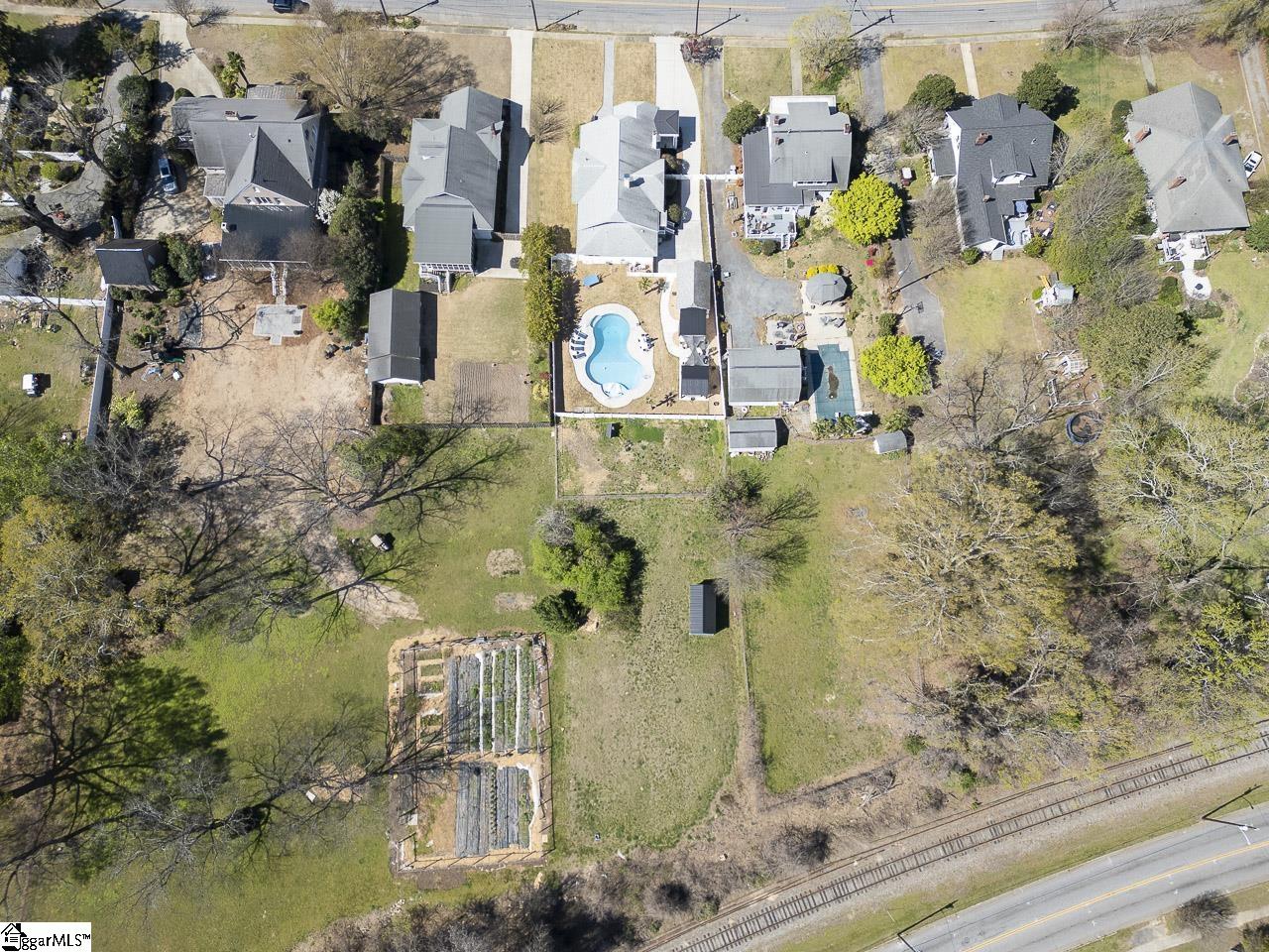 402 Brown Avenue Belton, SC 29627