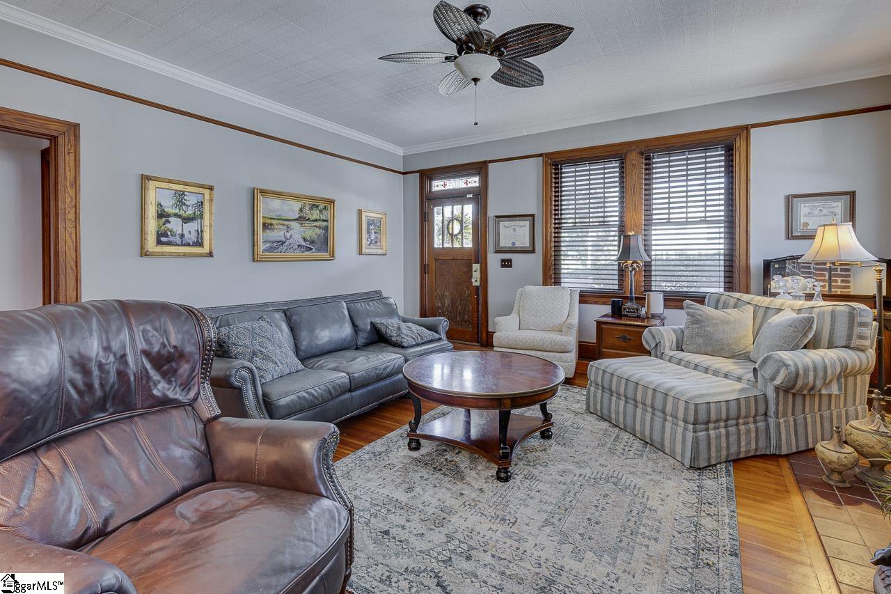 402 Brown Avenue Belton, SC 29627