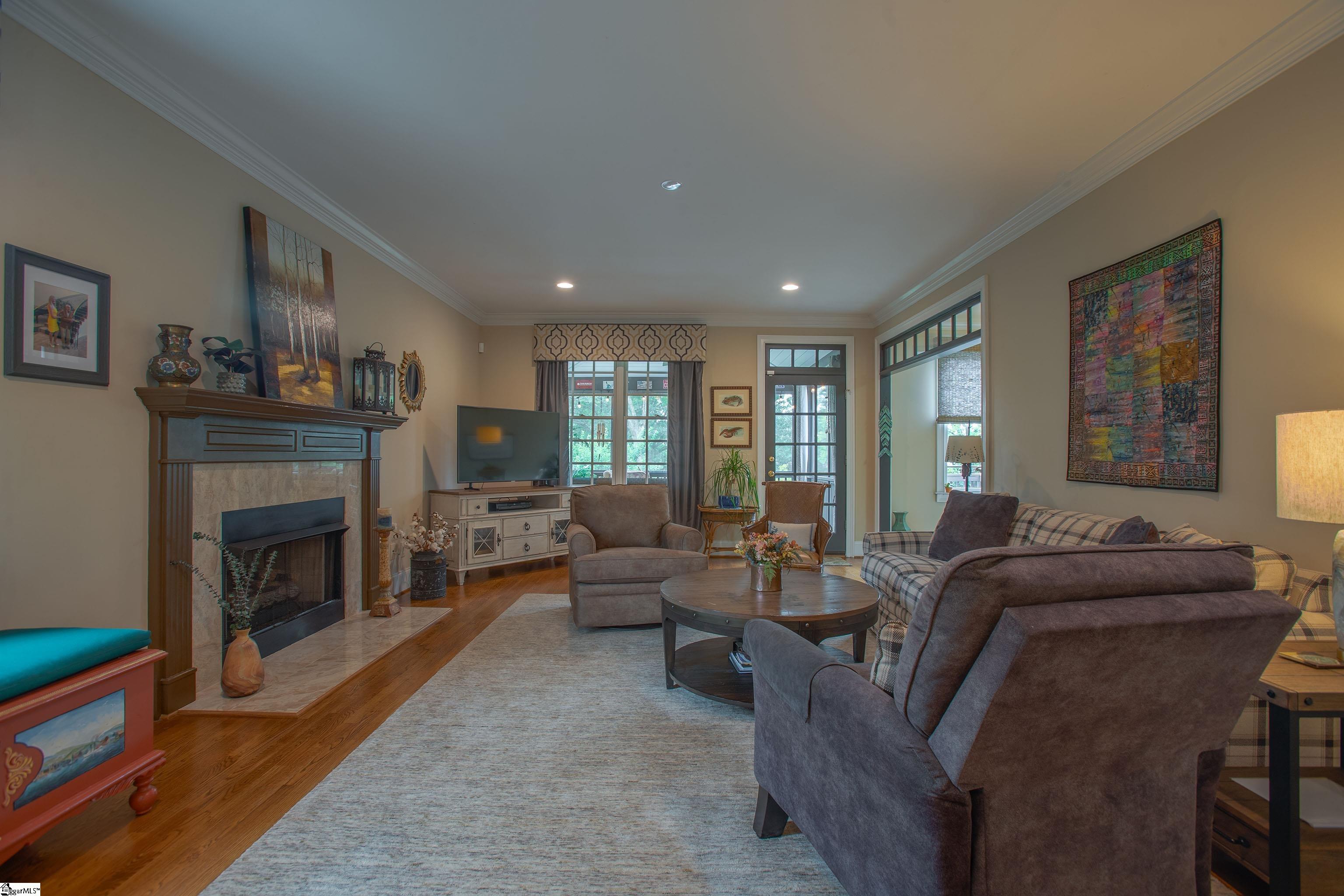 321 W Earle Street Greenville, SC 29609