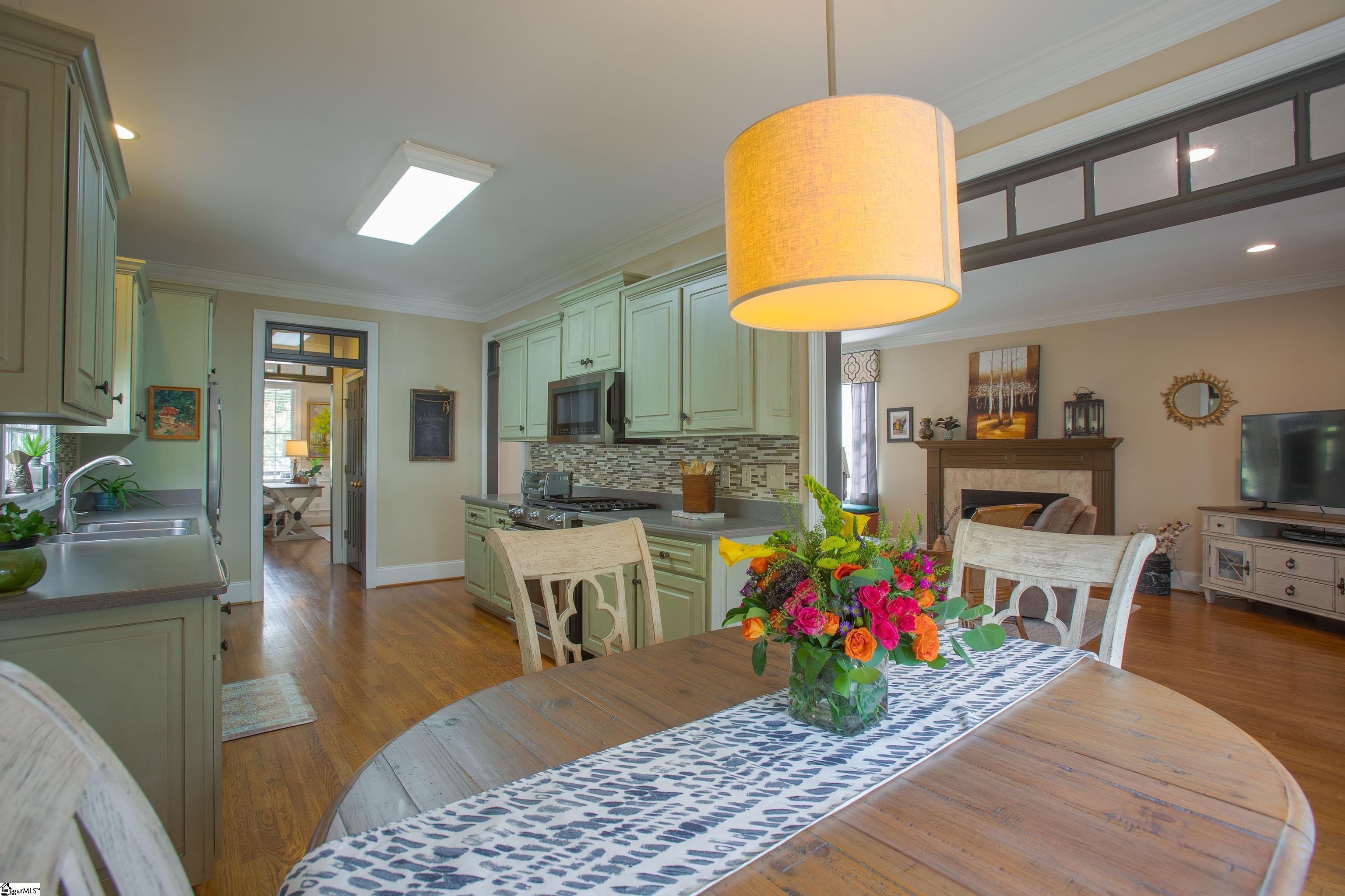 321 W Earle Street Greenville, SC 29609