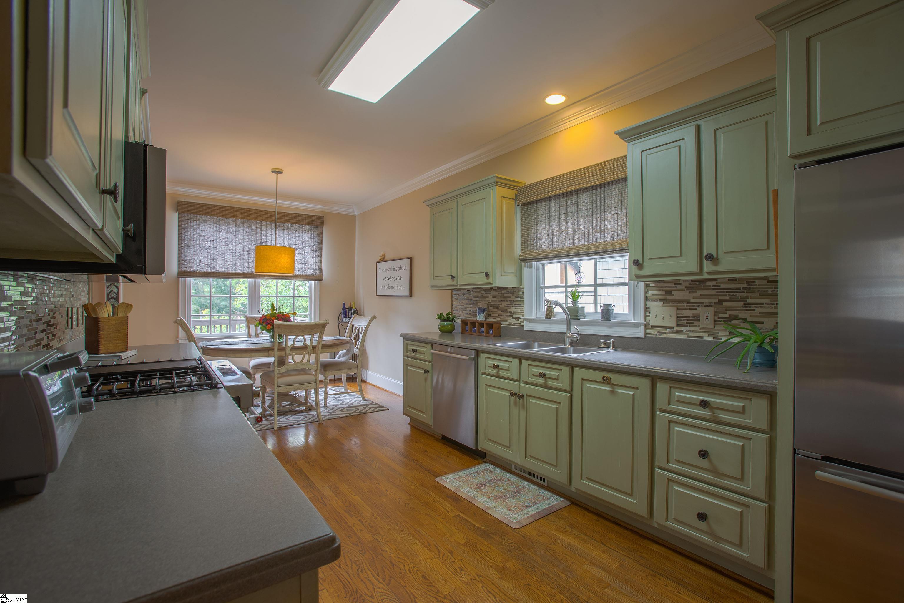 321 W Earle Street Greenville, SC 29609