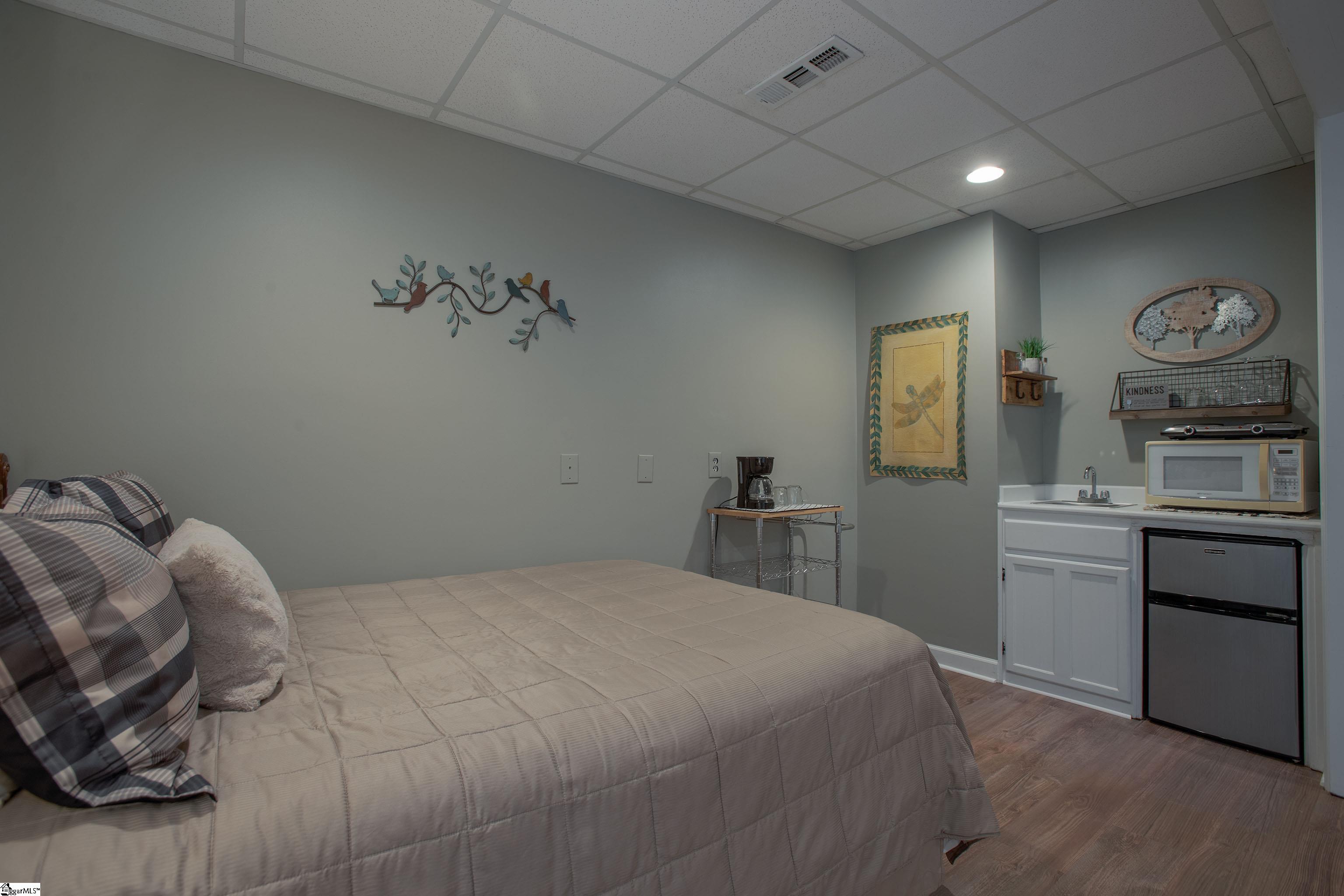321 W Earle Street Greenville, SC 29609