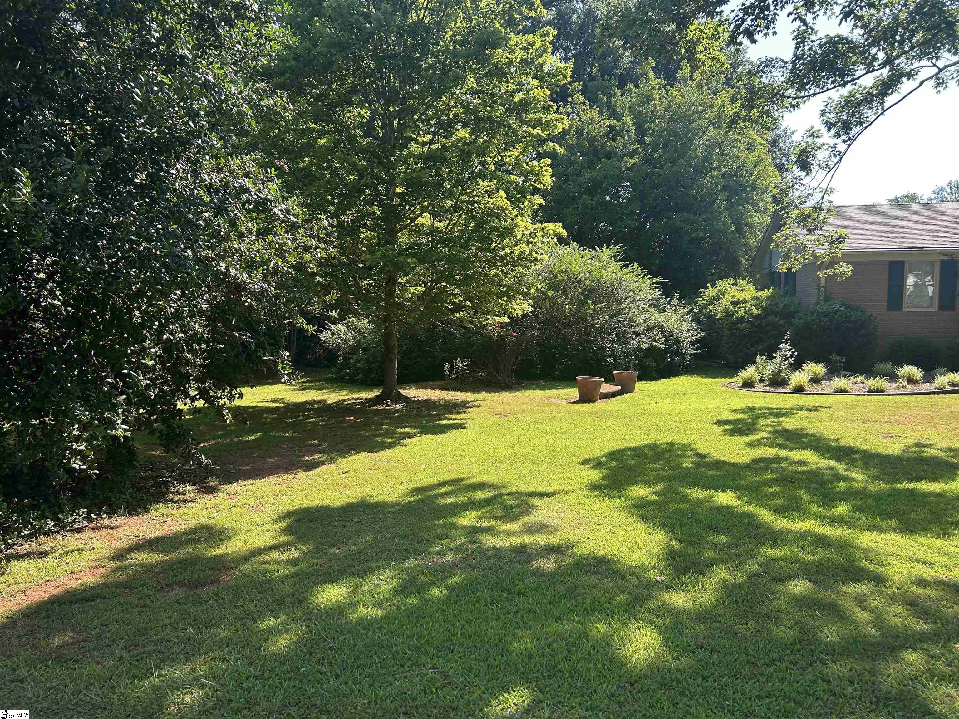 101 Sumter Street Clinton, SC 29325