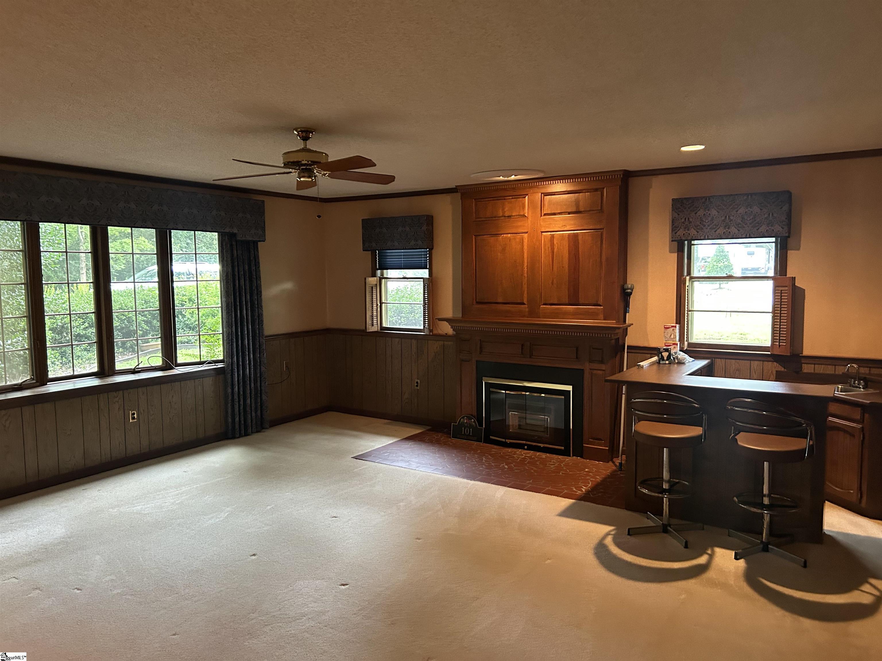 101 Sumter Street Clinton, SC 29325