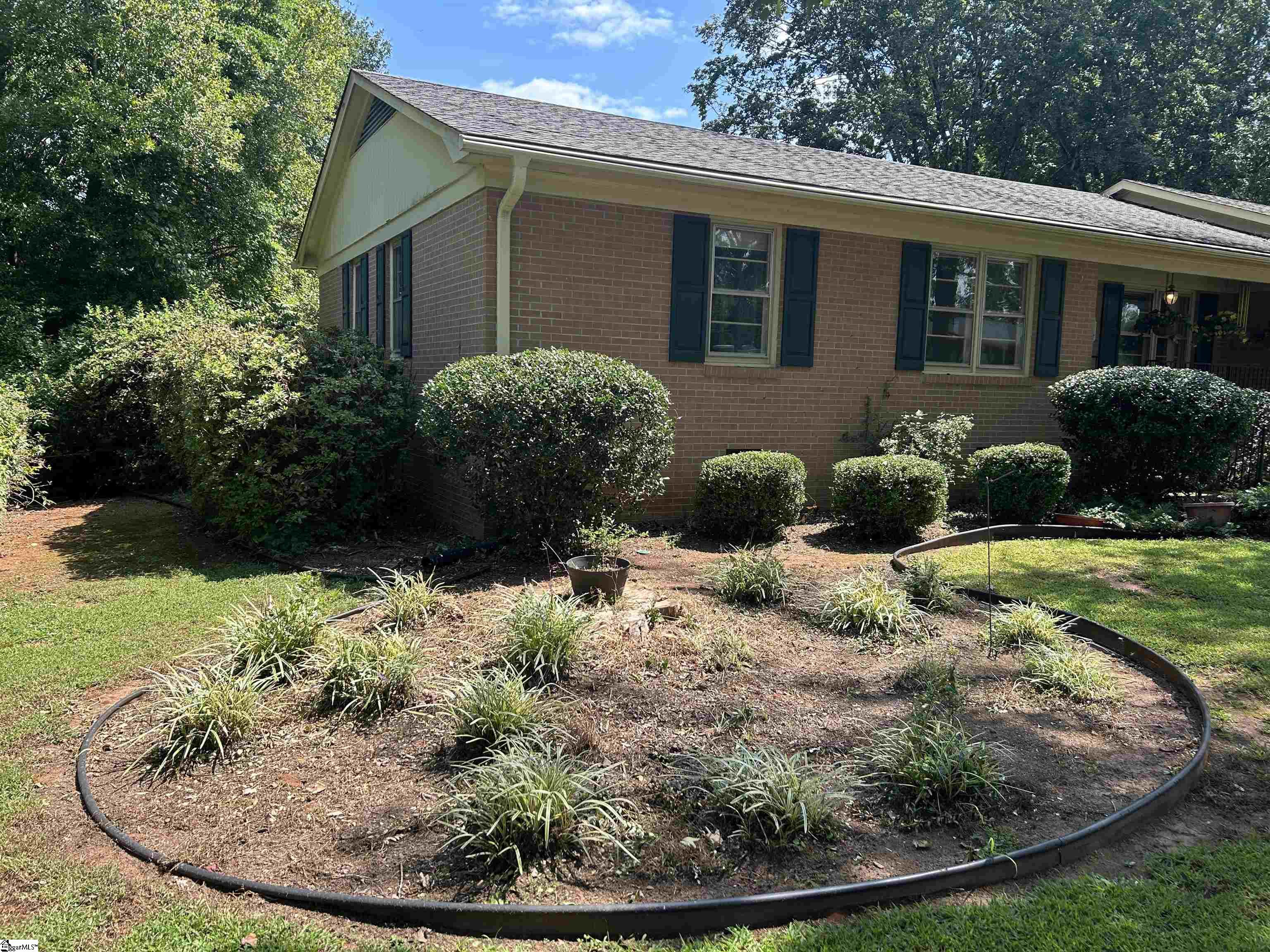 101 Sumter Street Clinton, SC 29325