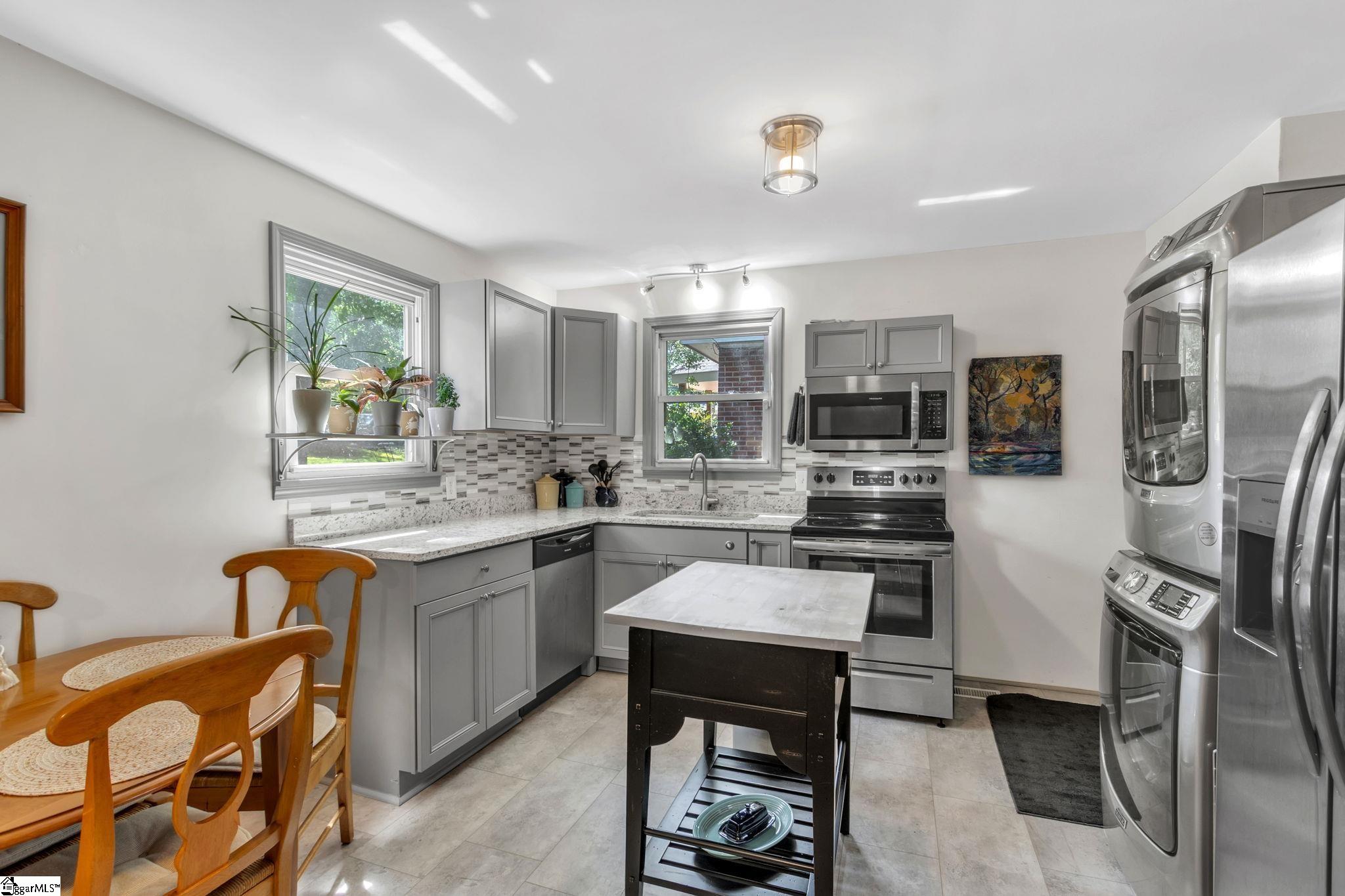 16 Miller Street Greenville, SC 29607