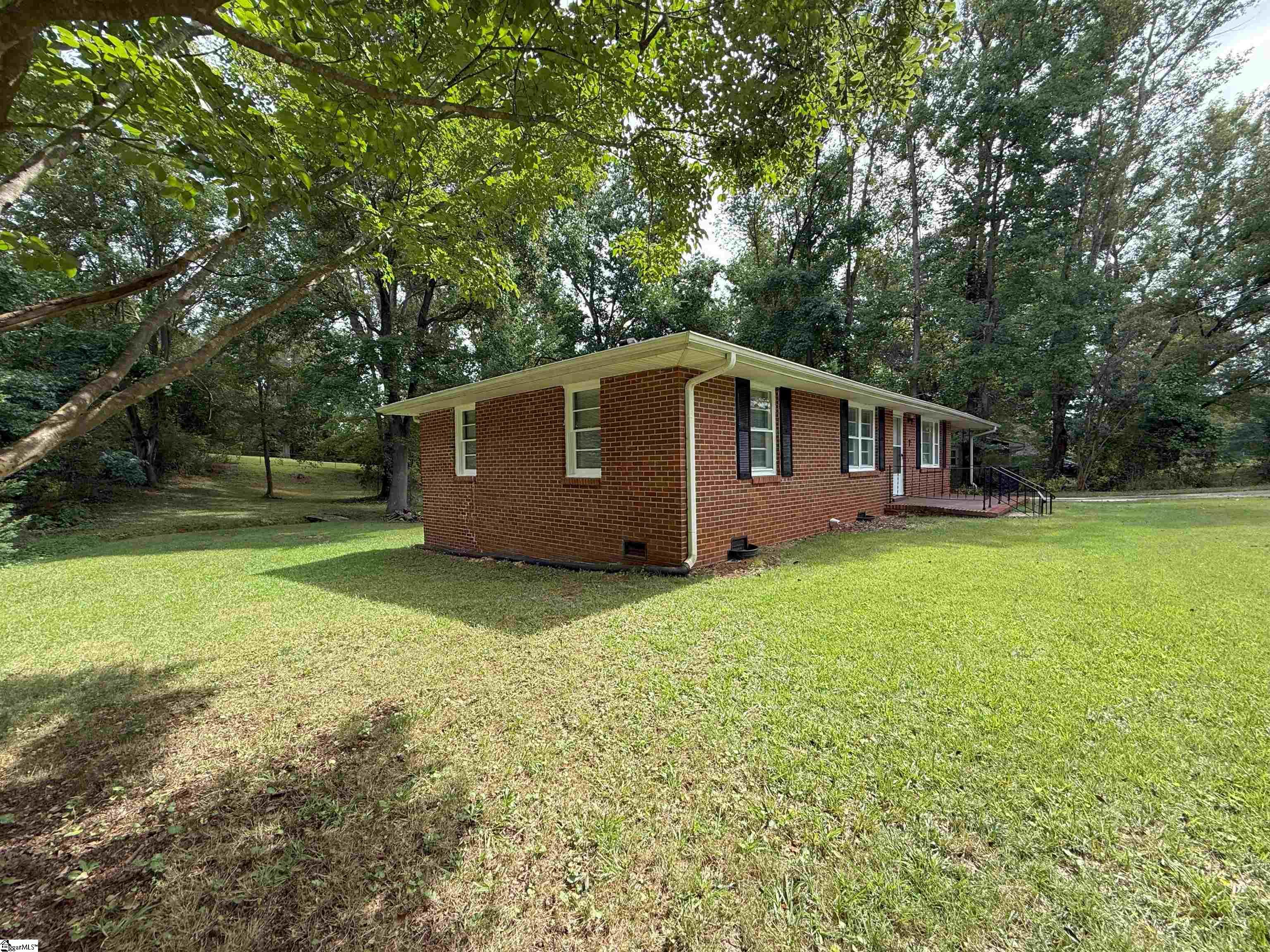 7 Elf Lane Greenville, SC 29617