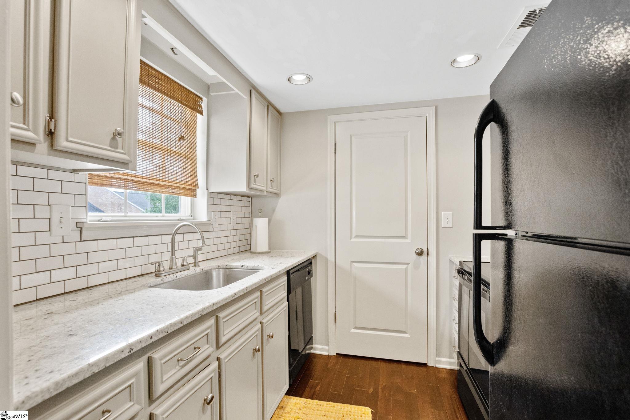 925 Cleveland Street Greenville, SC 29601