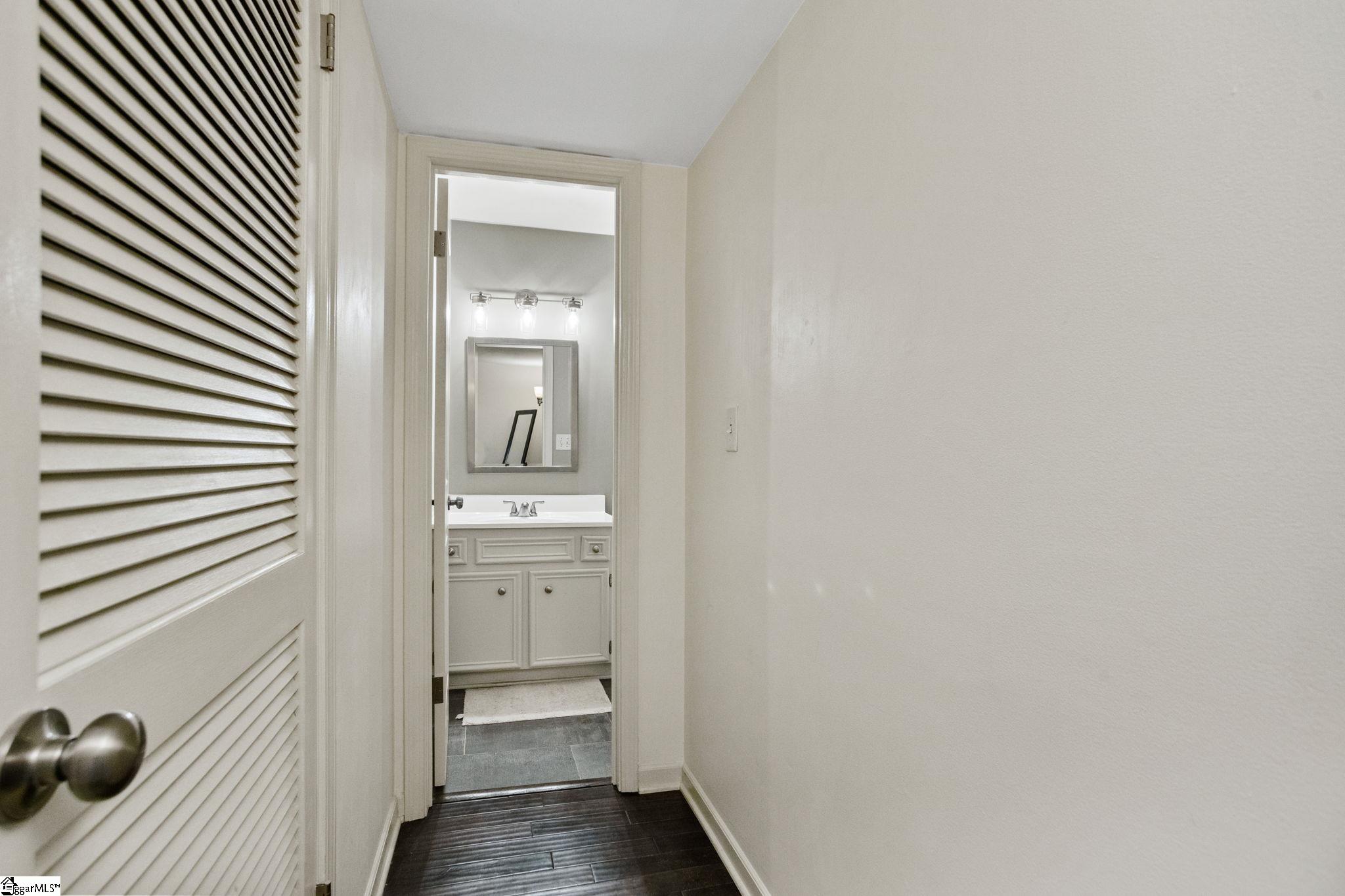 925 Cleveland Street Greenville, SC 29601